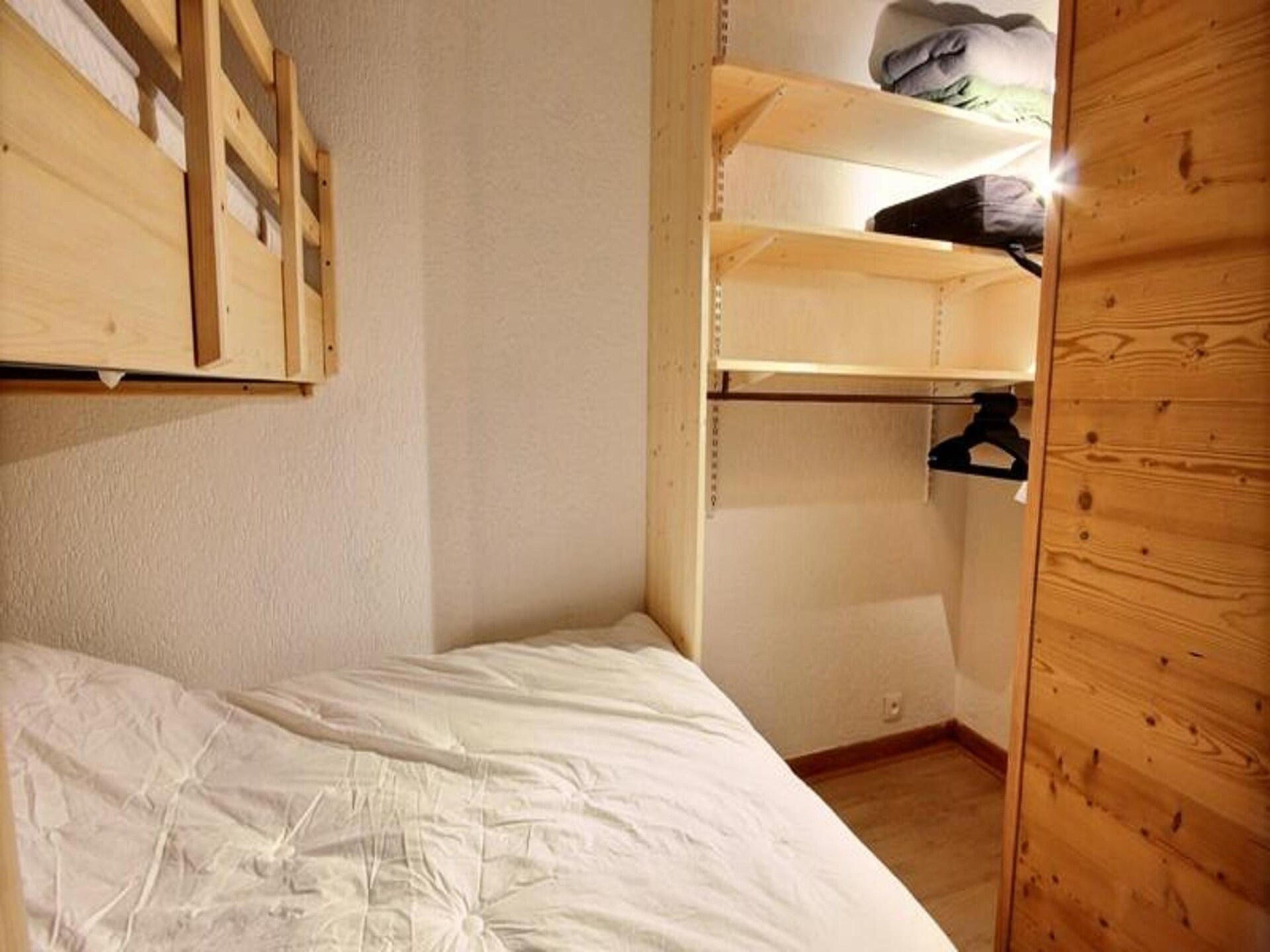 Knus appartement in Saint Jean d'Aulps, 50m van de piste, zwembad - foto 15