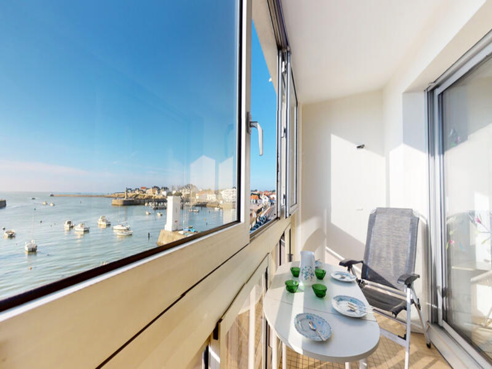 Licht appartement met havenzicht op 700m van strand in Saint-Gilles-Croix-de-Vie - foto 2