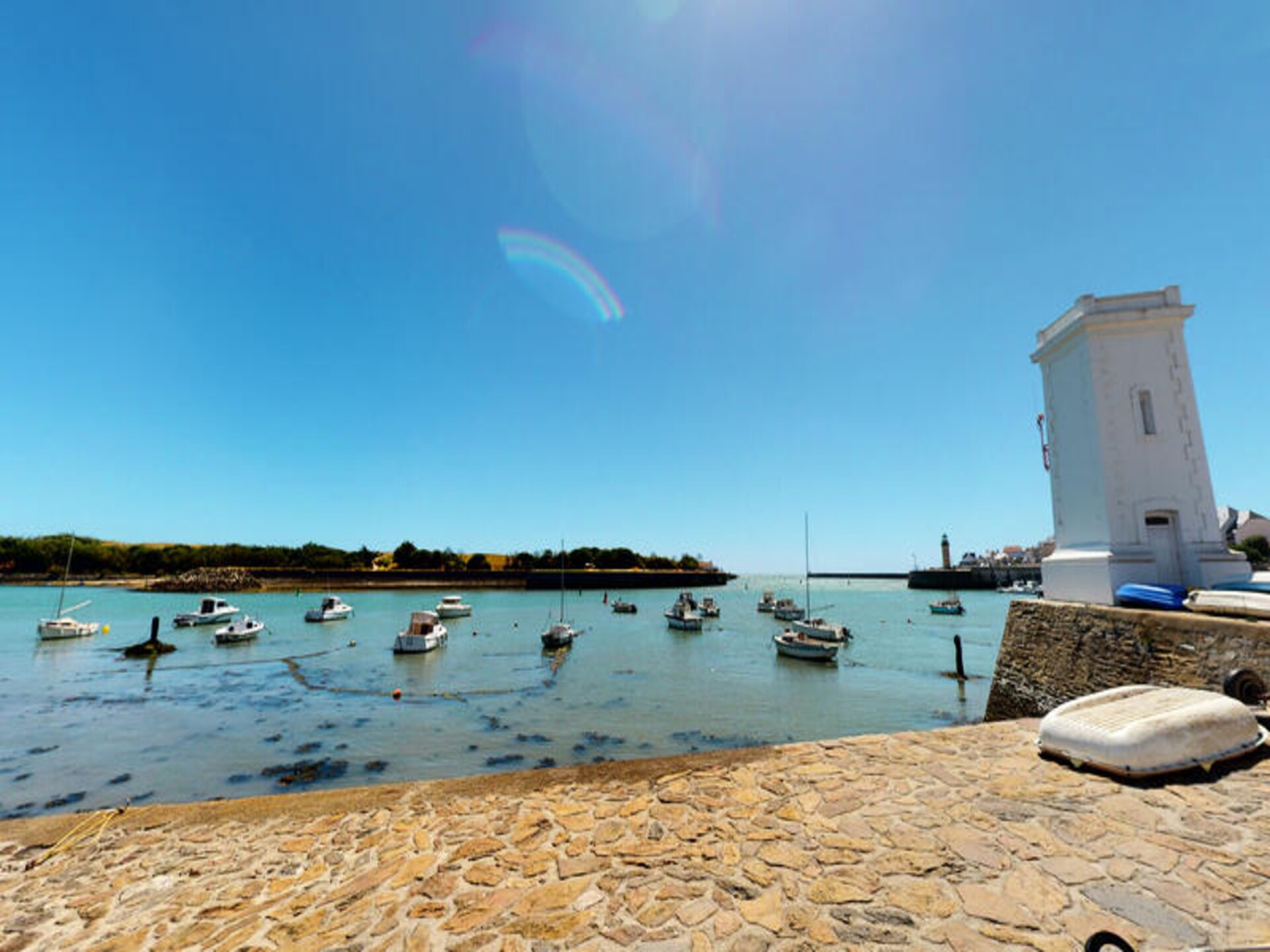 Licht appartement met havenzicht op 700m van strand in Saint-Gilles-Croix-de-Vie - foto 11