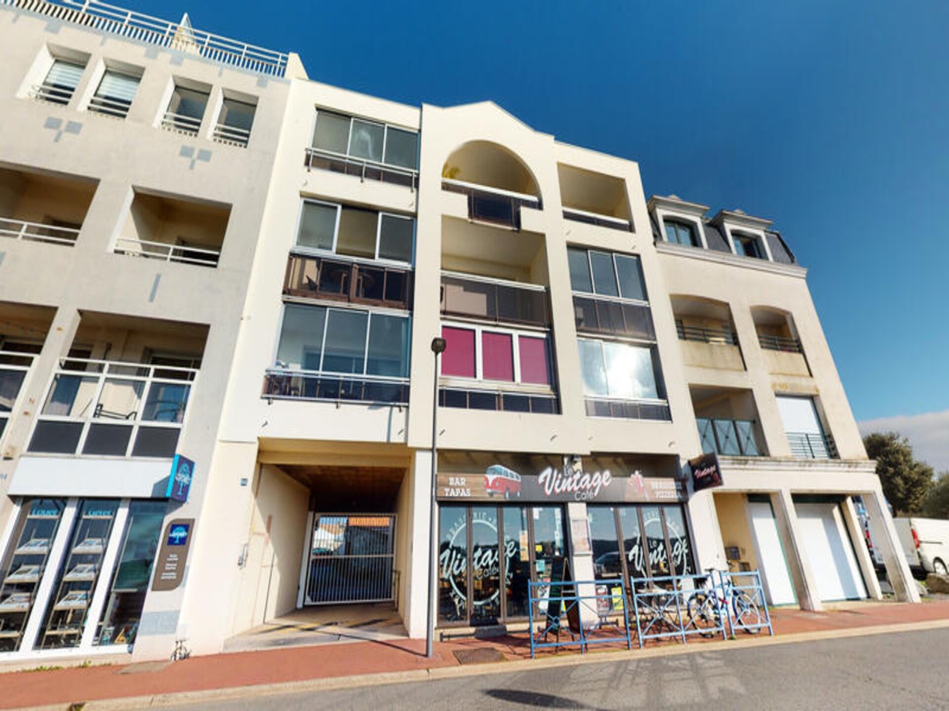 Licht appartement met havenzicht op 700m van strand in Saint-Gilles-Croix-de-Vie - foto 26