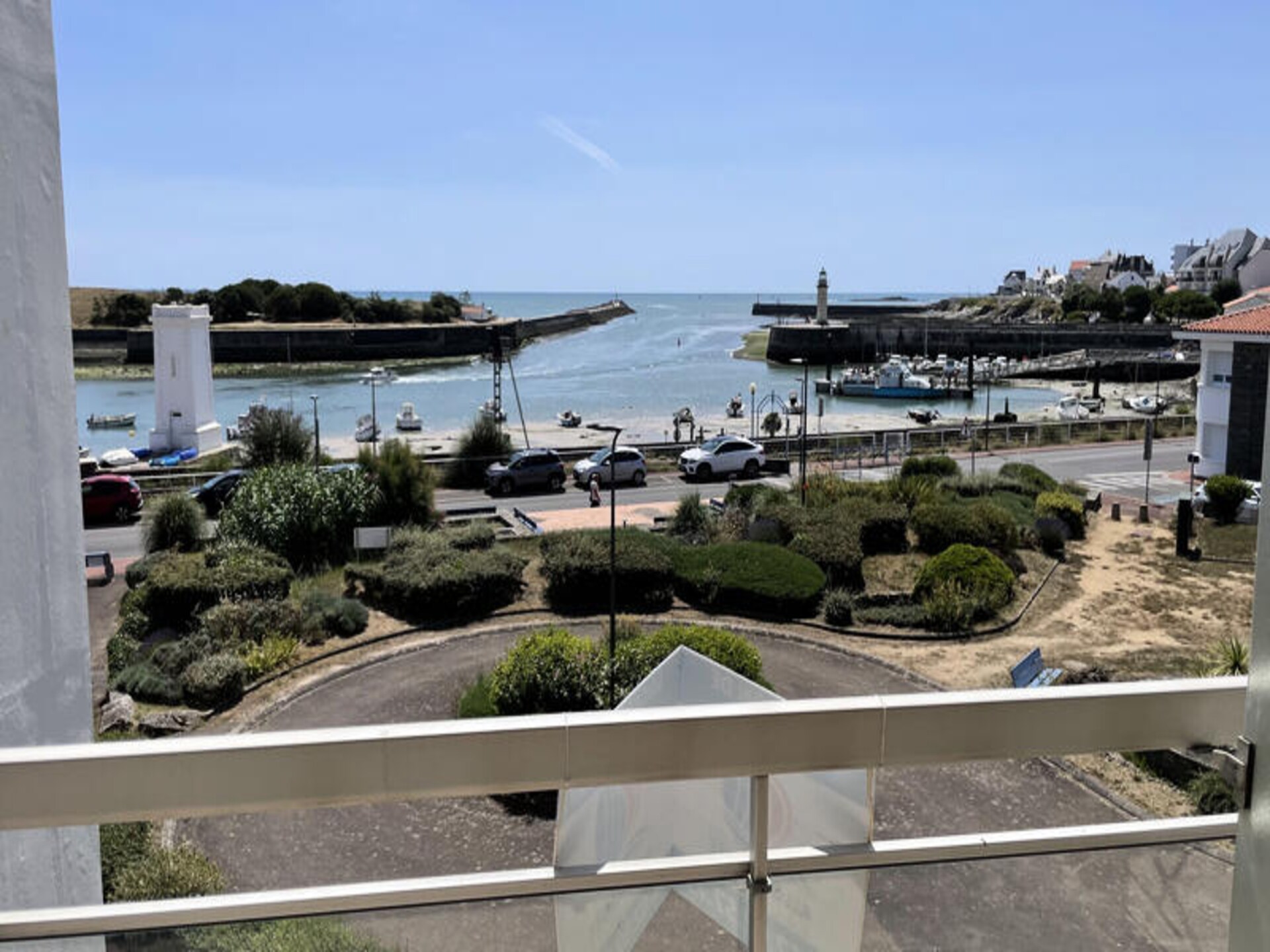 Licht appartement op 2e verdieping met balkon, garage en nabij strand Boisvinet - foto 1