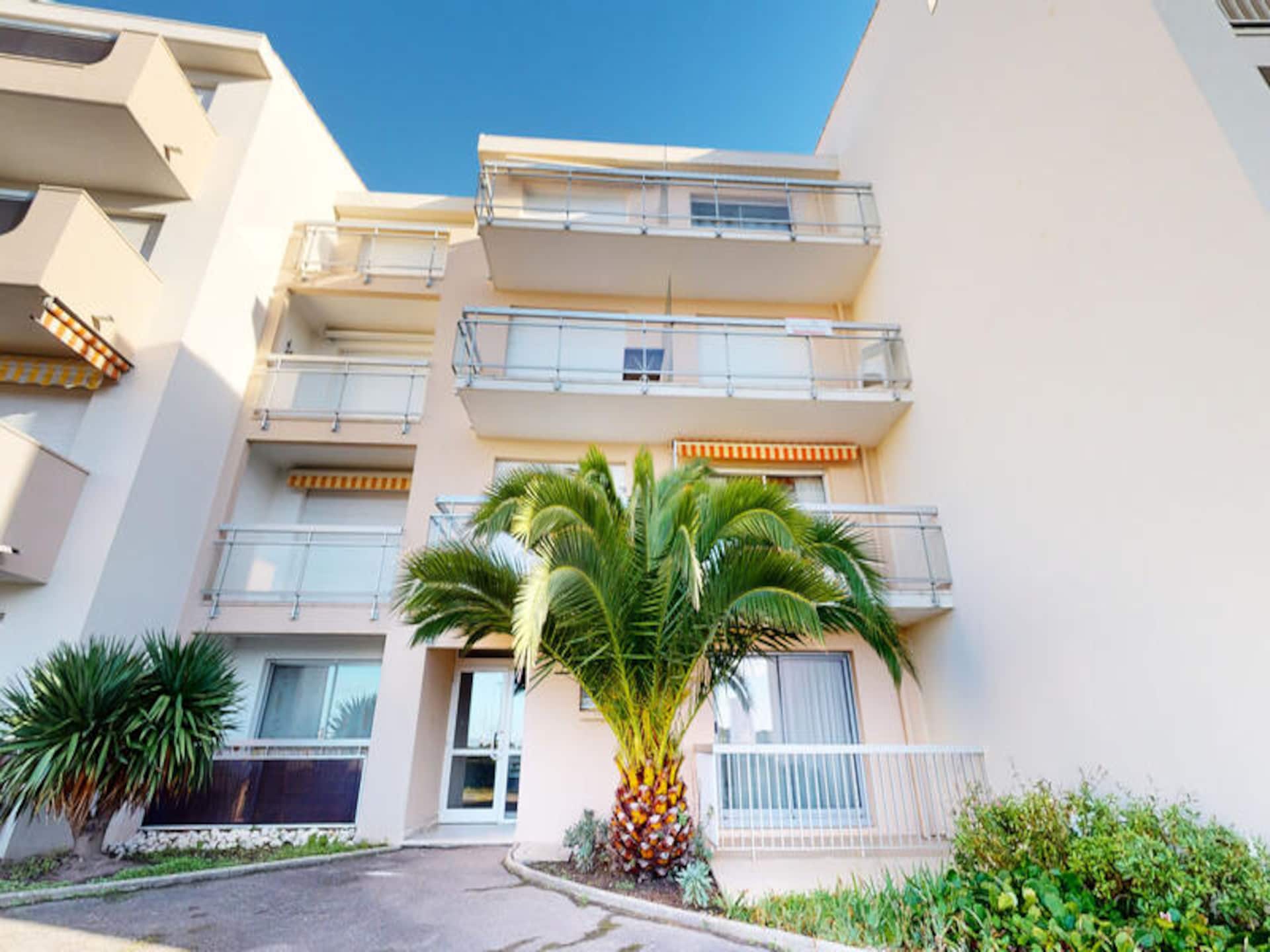 Licht appartement op 2e verdieping met balkon, garage en nabij strand Boisvinet - foto 5