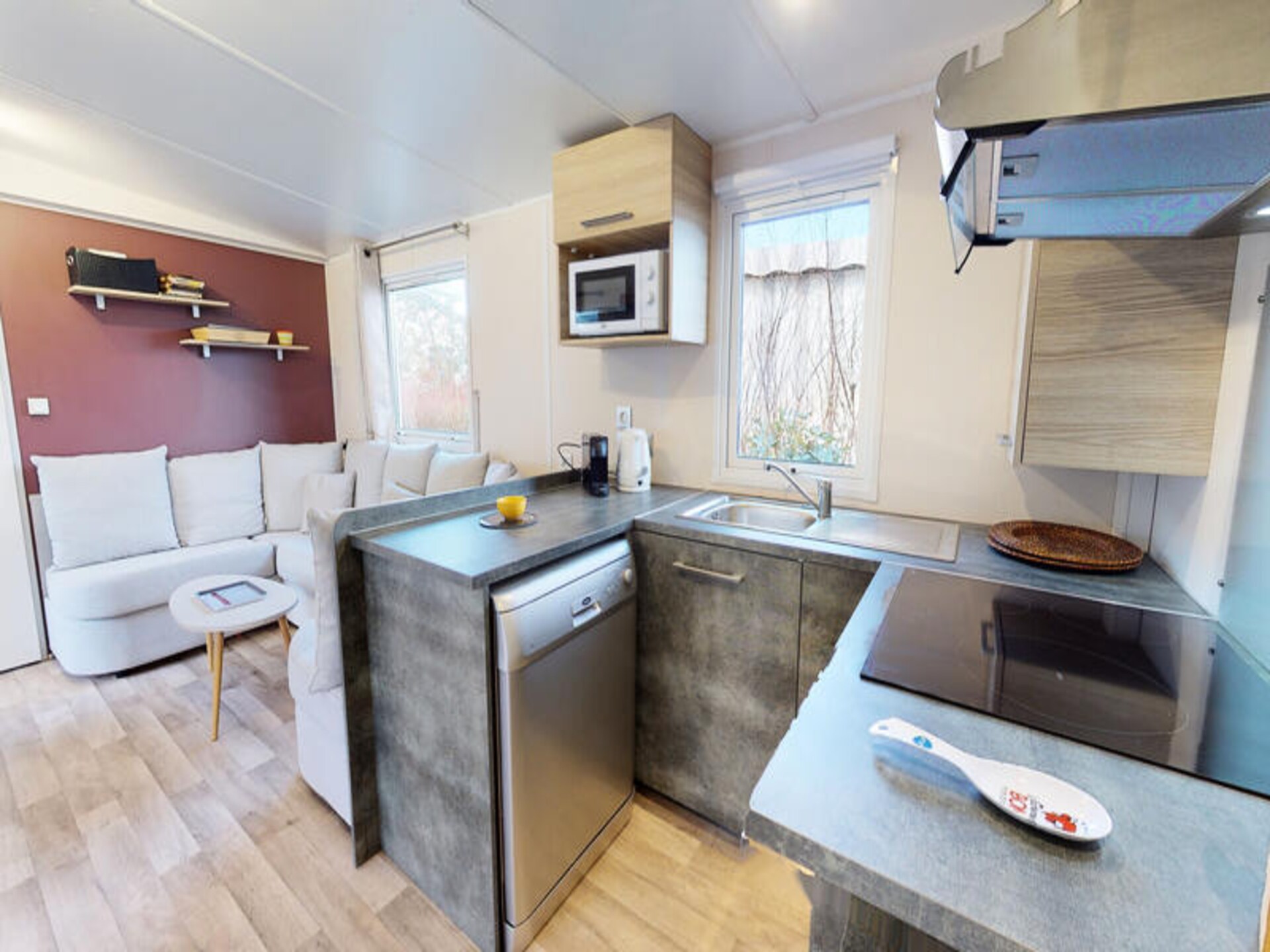 Luxe stacaravan voor 6 personen met zwembad, op 1,5 km van het strand - foto 32