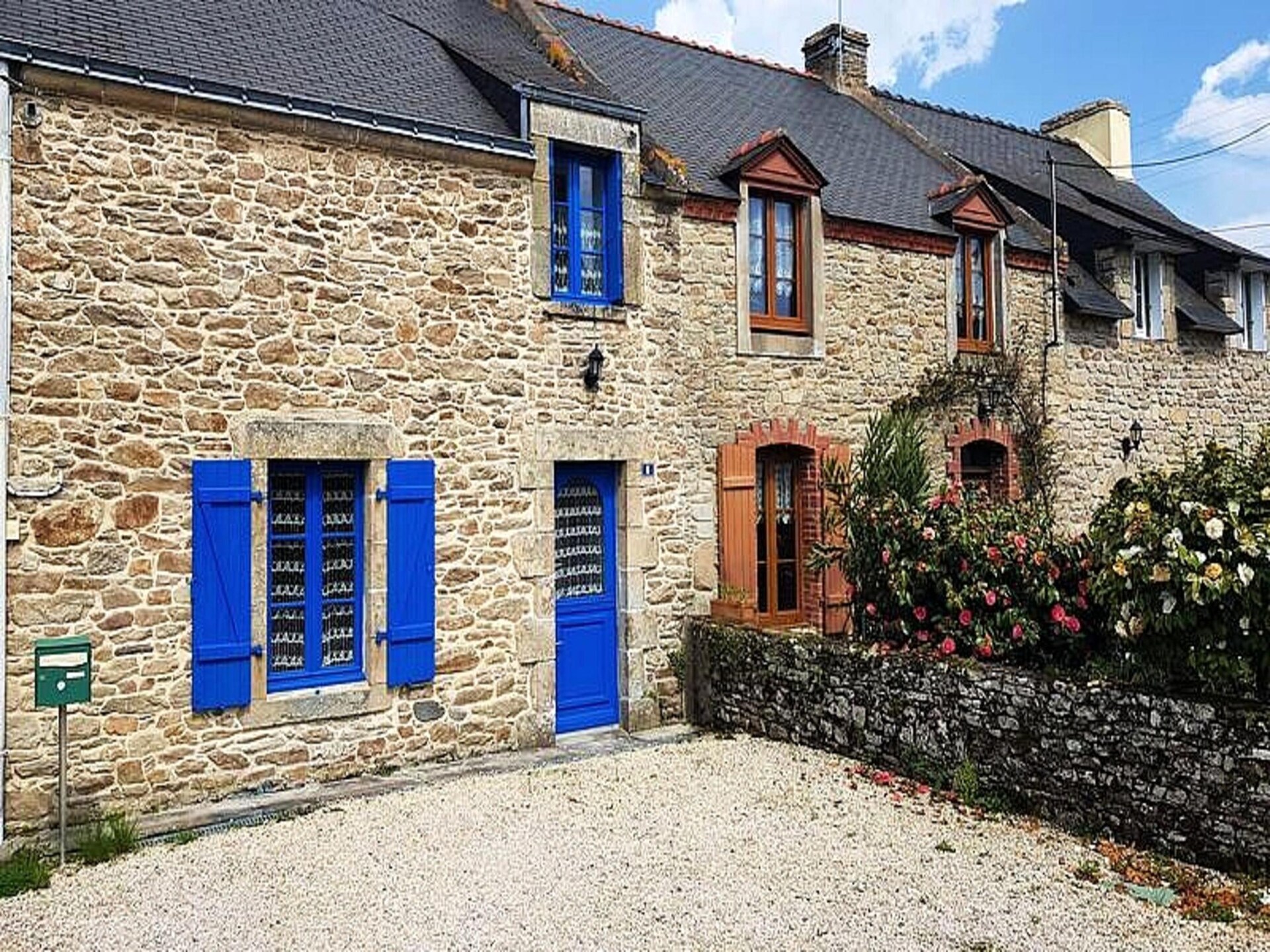 Ruim vakantiehuis met ommuurde tuin bij de Golf van Morbihan, Sarzeau - foto 1