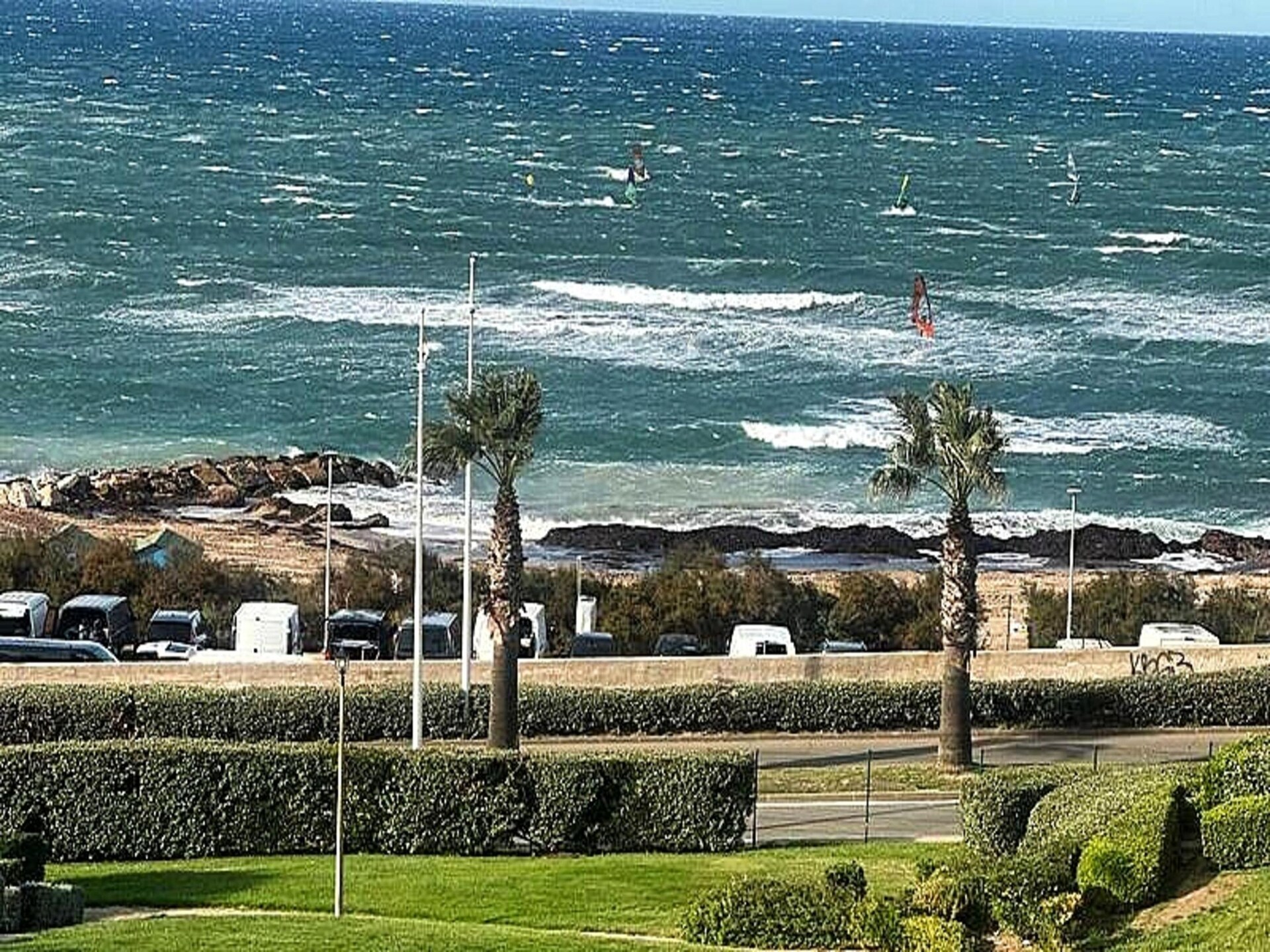 Appartement aan zee bij de haven van Coudoulière met zwembad - foto 1