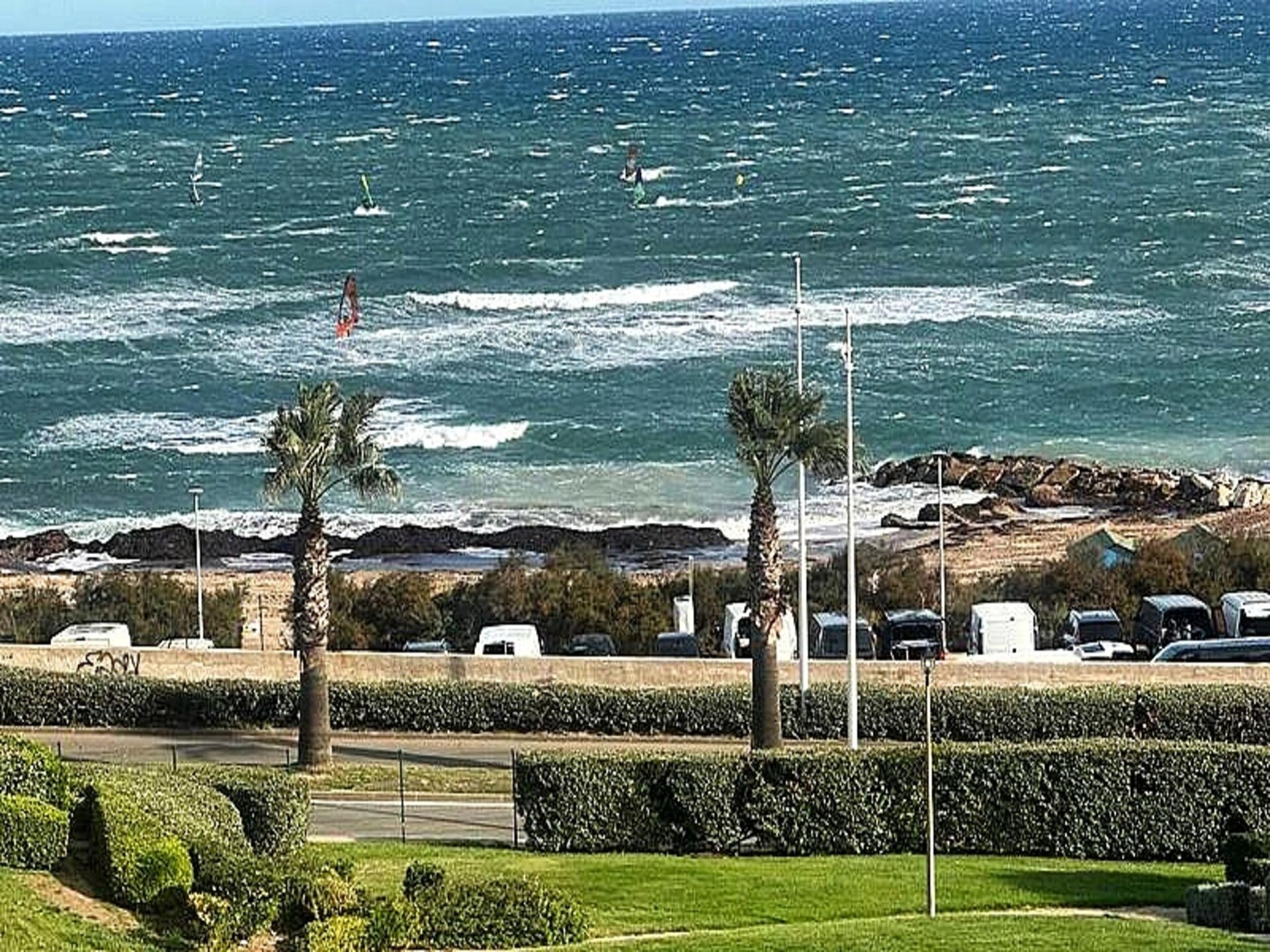 Appartement aan zee bij de haven van Coudoulière met zwembad - foto 24