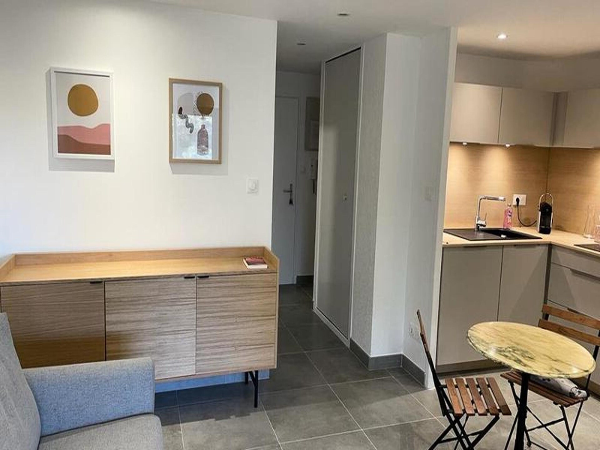 Licht appartement op loopafstand van strand in Six Fours les Plages - foto 2