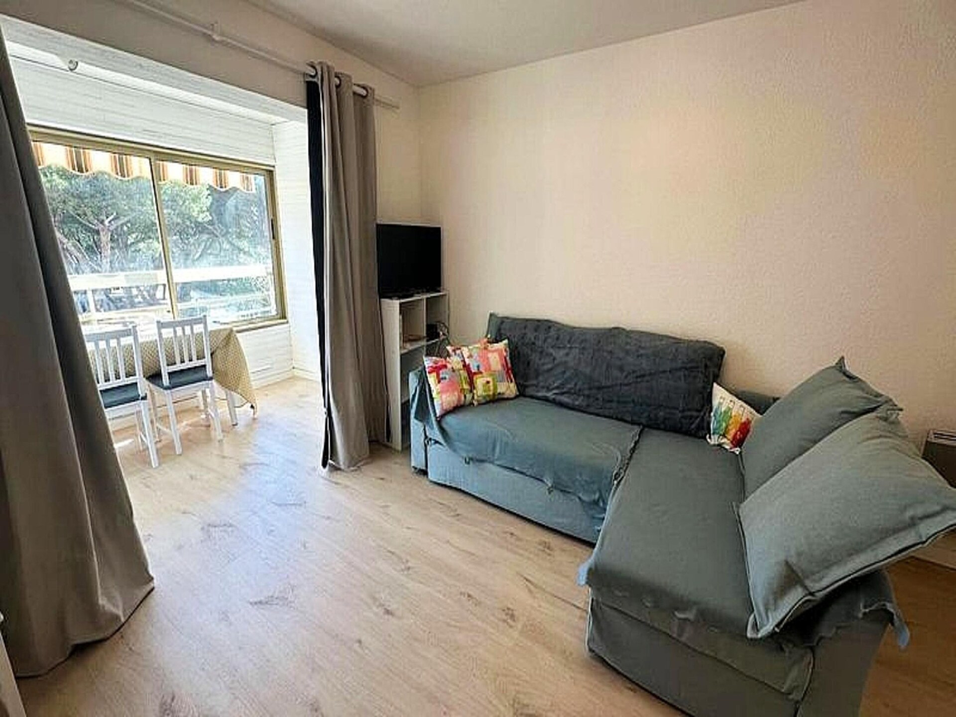 Appartement met panoramisch zeezicht op 200m van het strand - foto 13
