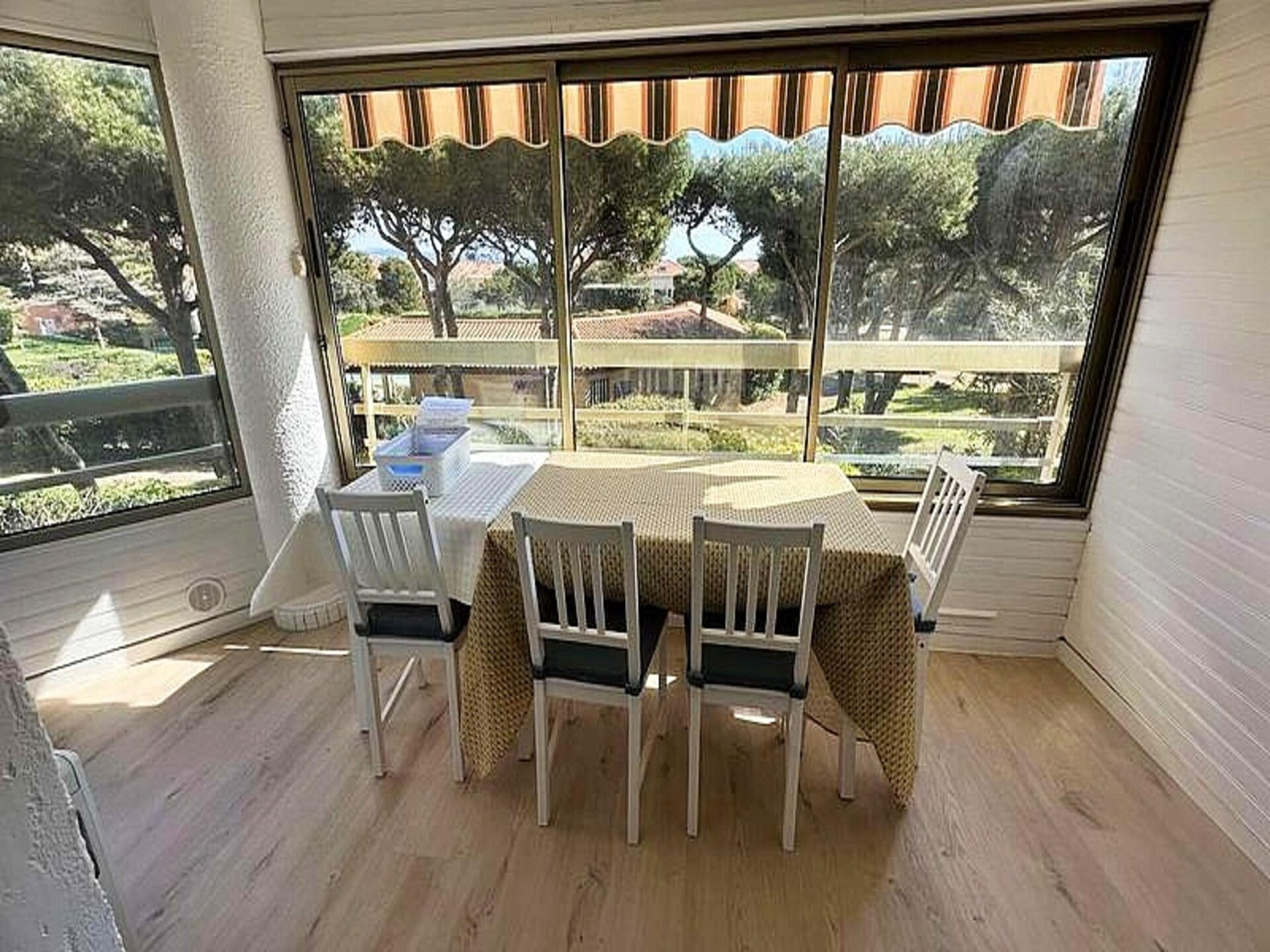 Appartement met panoramisch zeezicht op 200m van het strand - foto 23