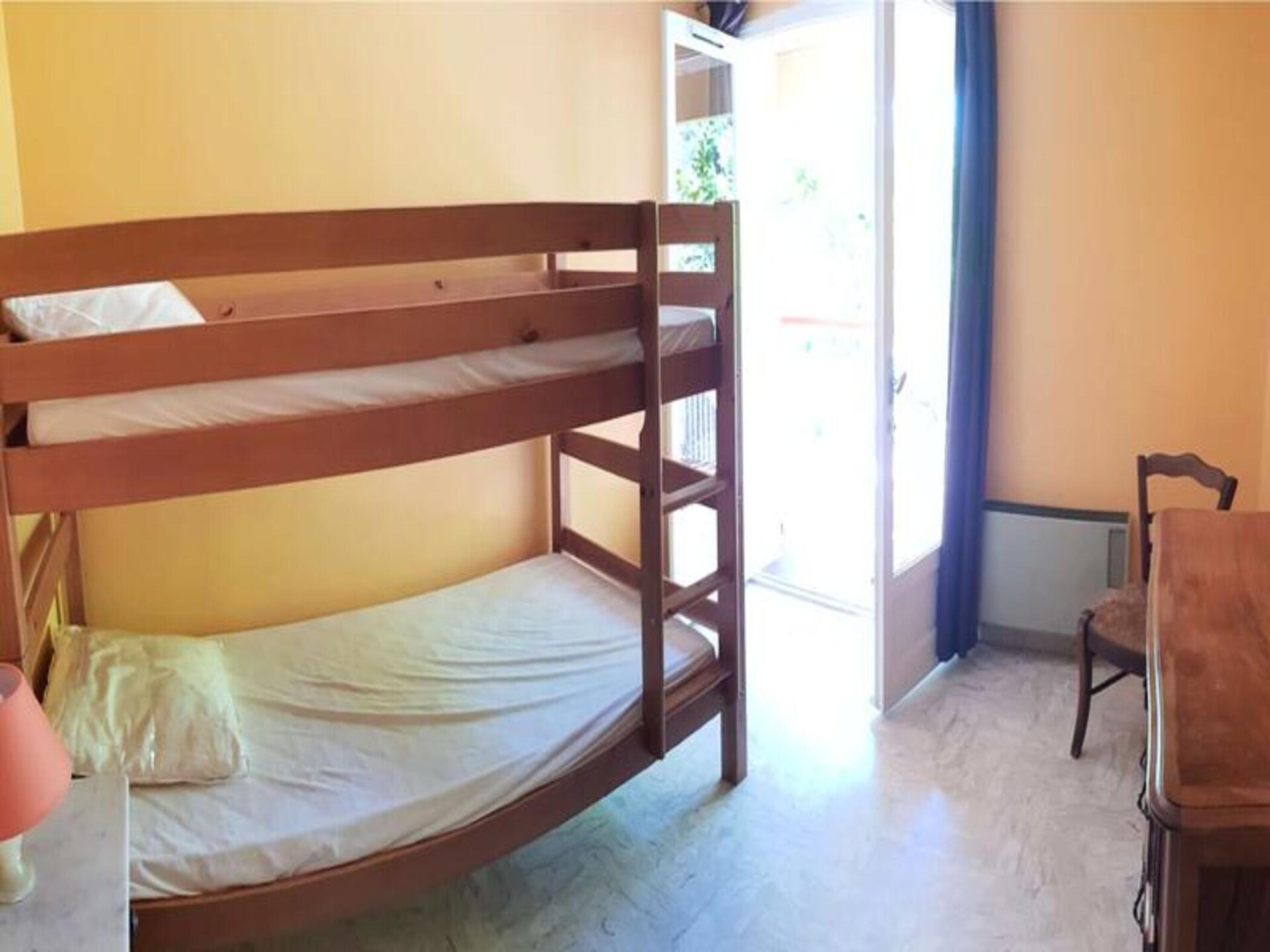 Ruim appartement voor 6 bij het strand van Six Fours, op 600 meter van zee - foto 11
