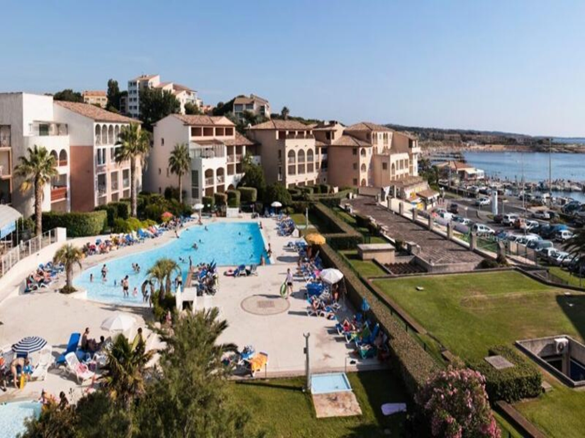 Gelijkvloers appartement op 100 meter van zee in Six-Fours-les-Plages - foto 2