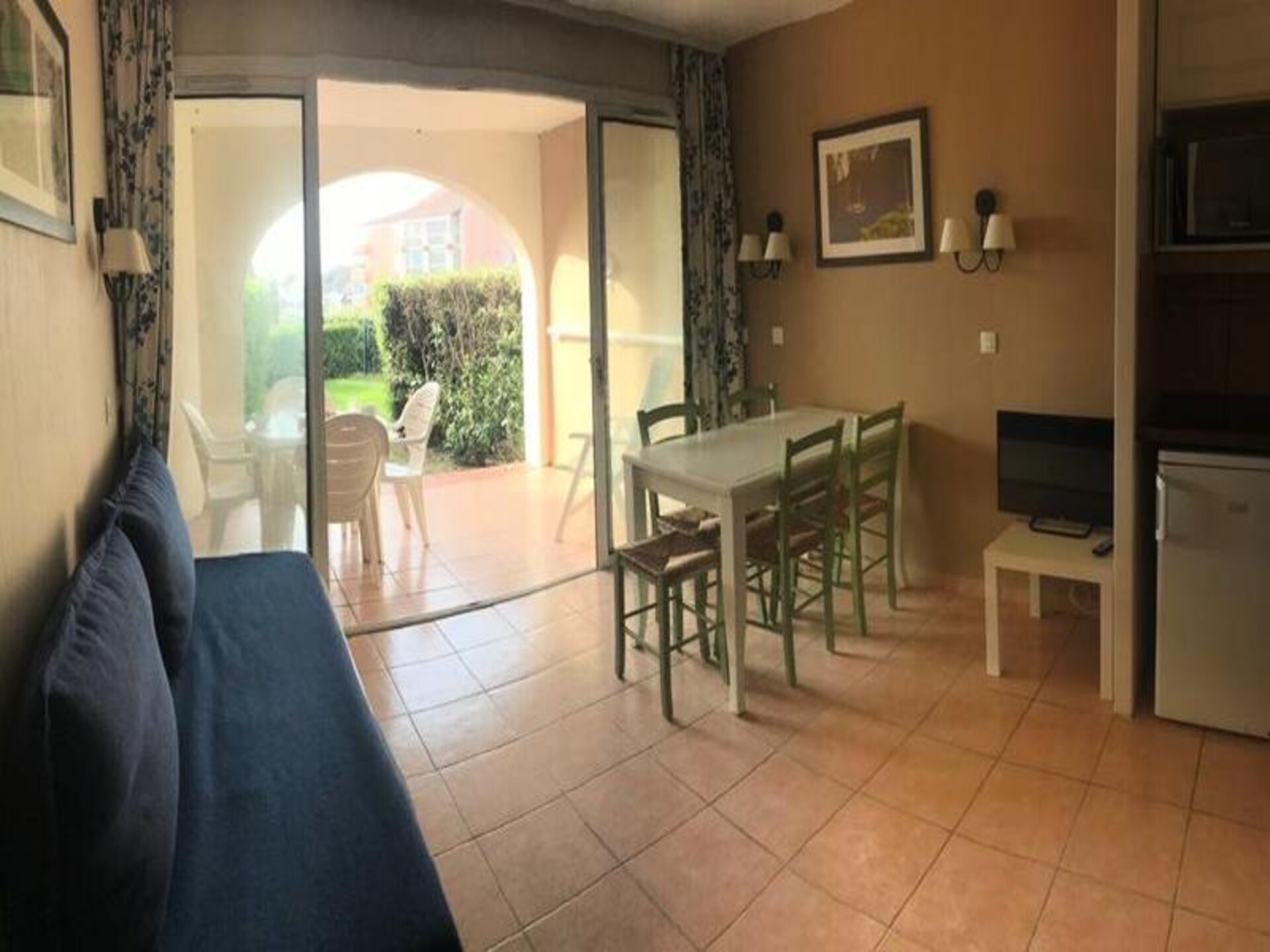 Gelijkvloers appartement op 100 meter van zee in Six-Fours-les-Plages - foto 9
