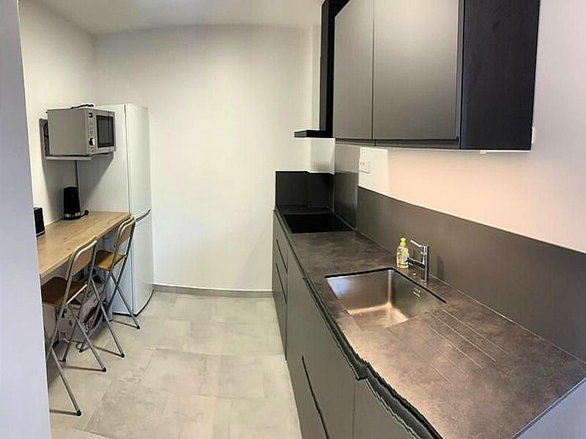 Ruim appartement voor 6 op 100m van zee met terras in Six Fours - foto 12