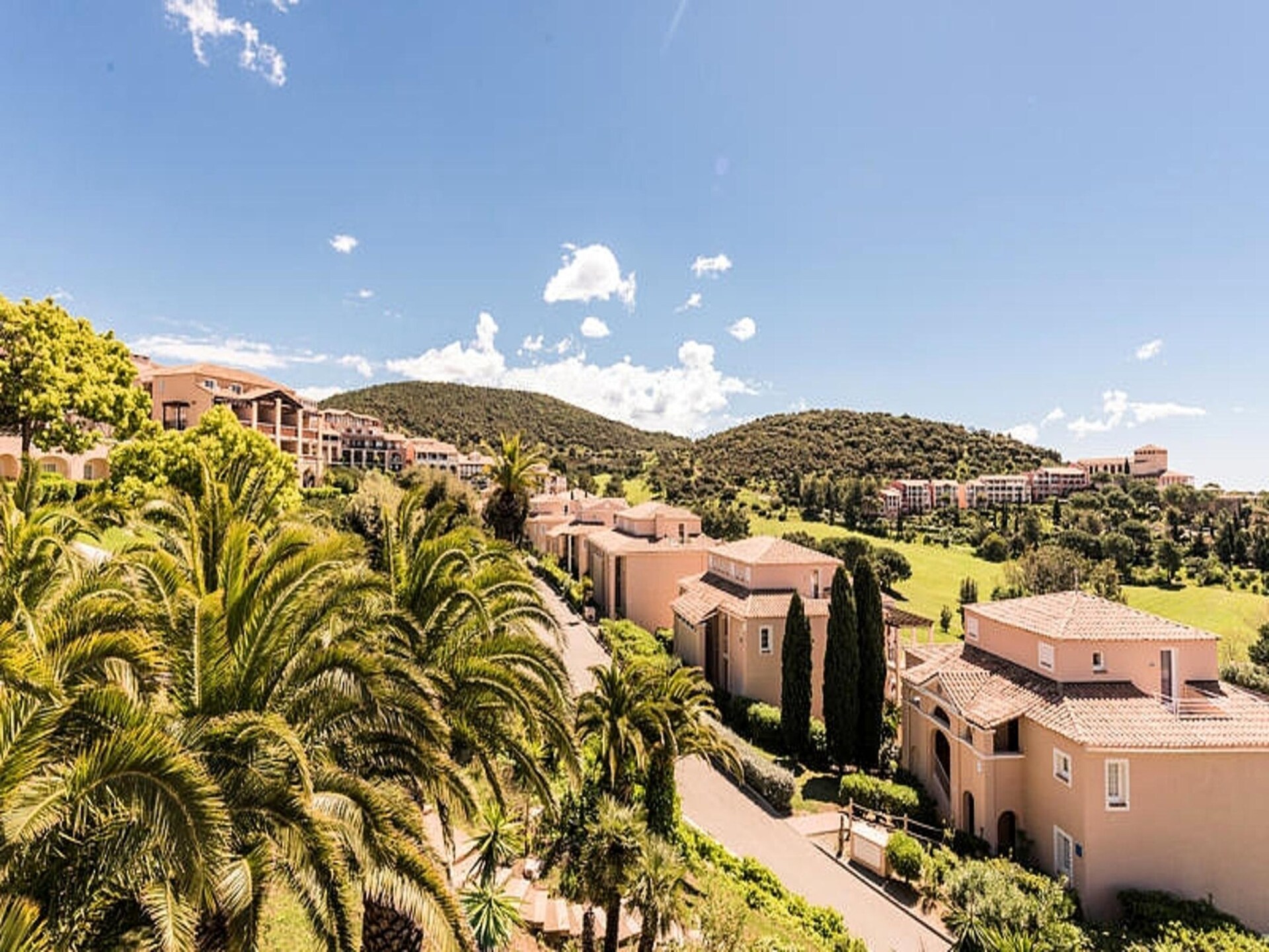 Panoramisch appartement voor 5 op het Côte d'Azur met zwembaden - foto 14
