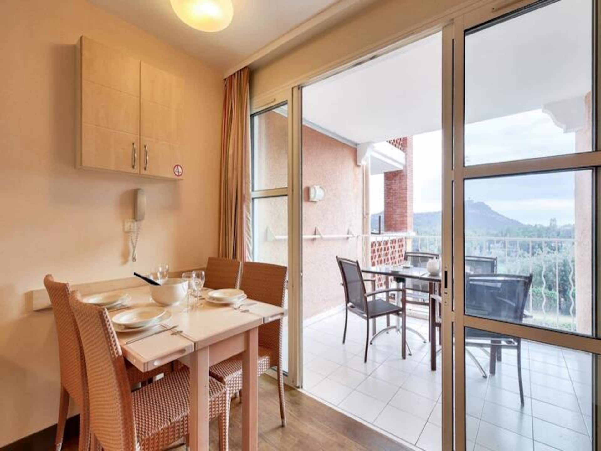 Knus appartement in Cap Esterel met terras, vlakbij strand en winkels - foto 16