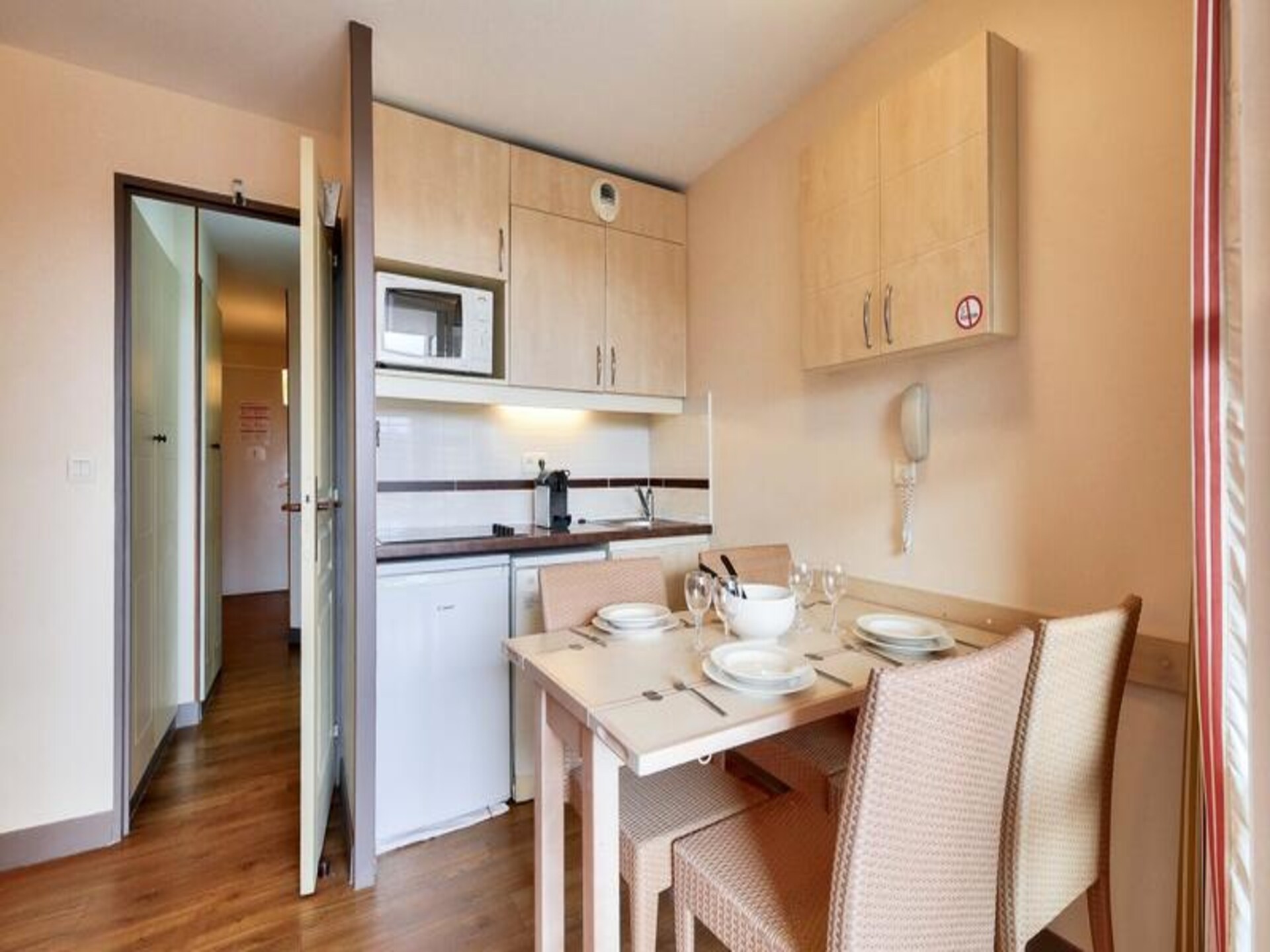 Knus appartement in Cap Esterel met terras, vlakbij strand en winkels - foto 17