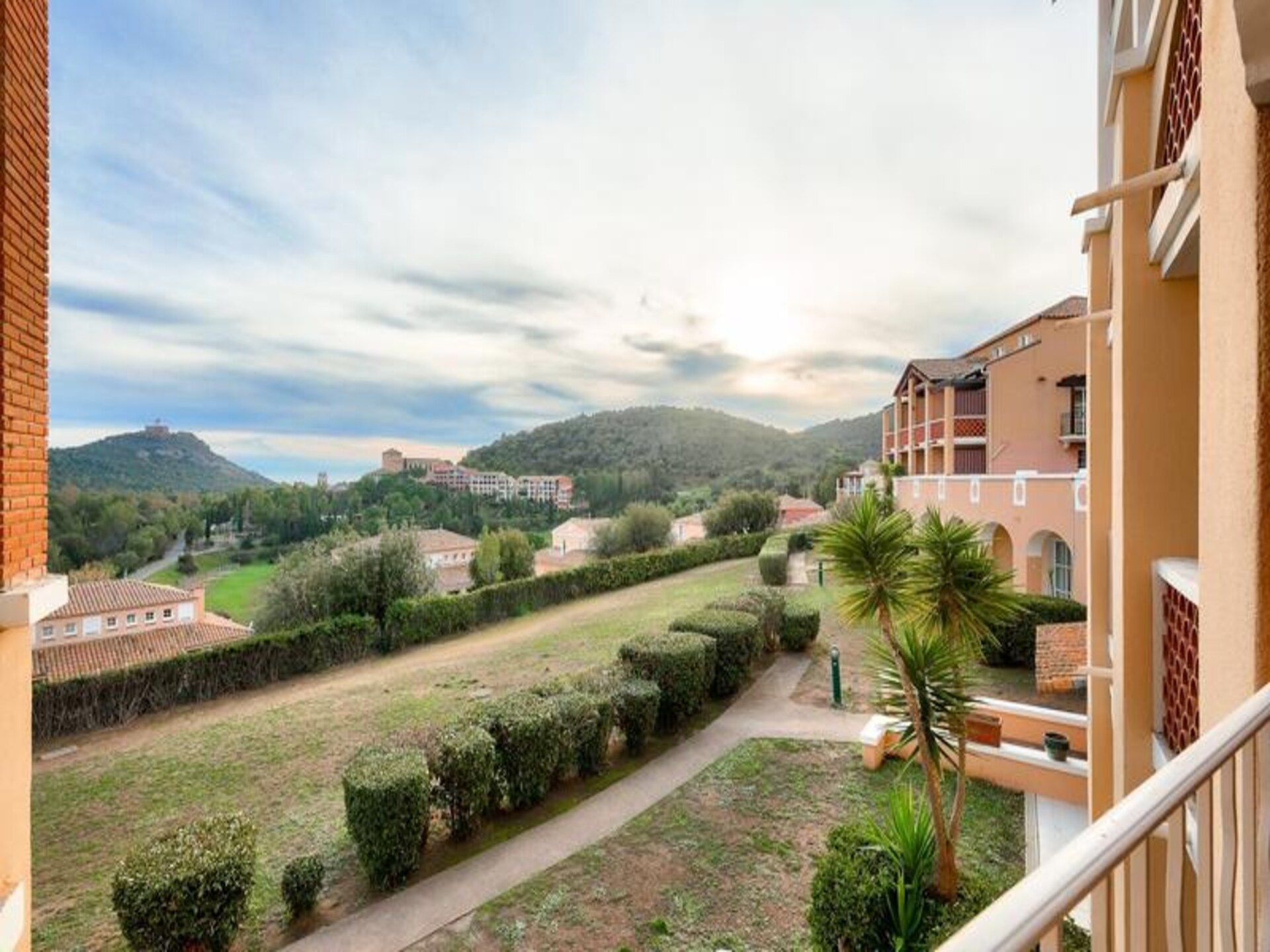 Knus appartement in Cap Esterel met terras, vlakbij strand en winkels - foto 28