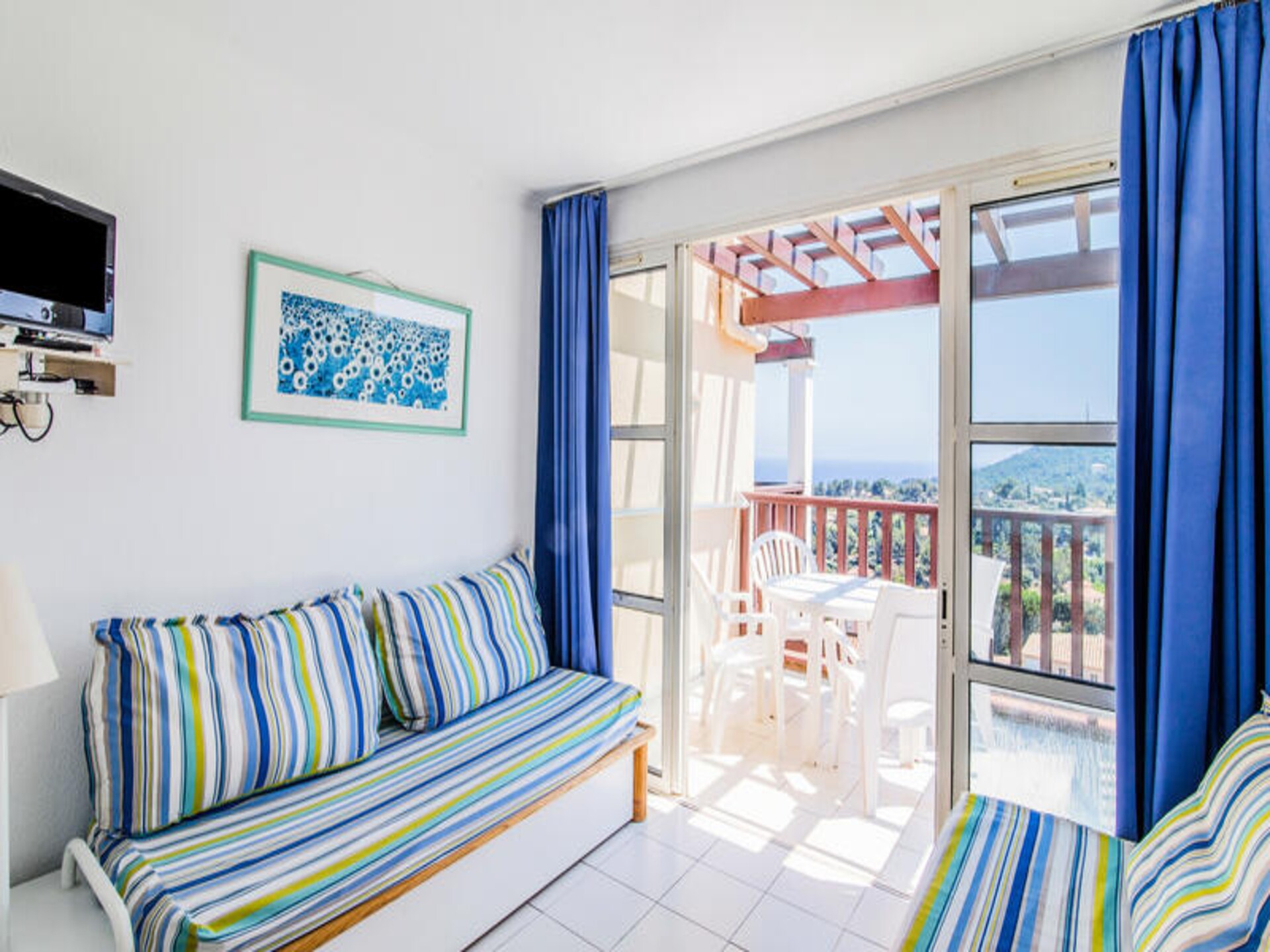 Knus appartement met zeezicht en terras nabij Agay Bay - foto 14