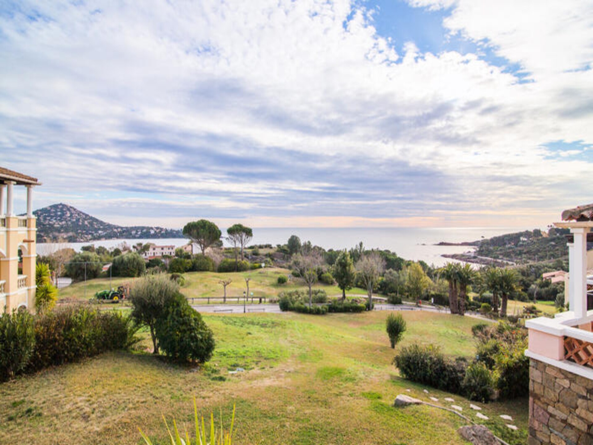 Knus appartement met zeezicht en terras, vlakbij strand Agay - foto 15