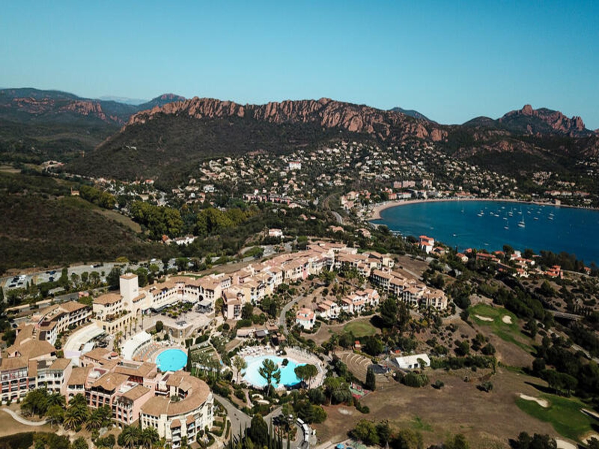 Licht appartement met zeezicht en terras nabij strand van Agay - foto 6