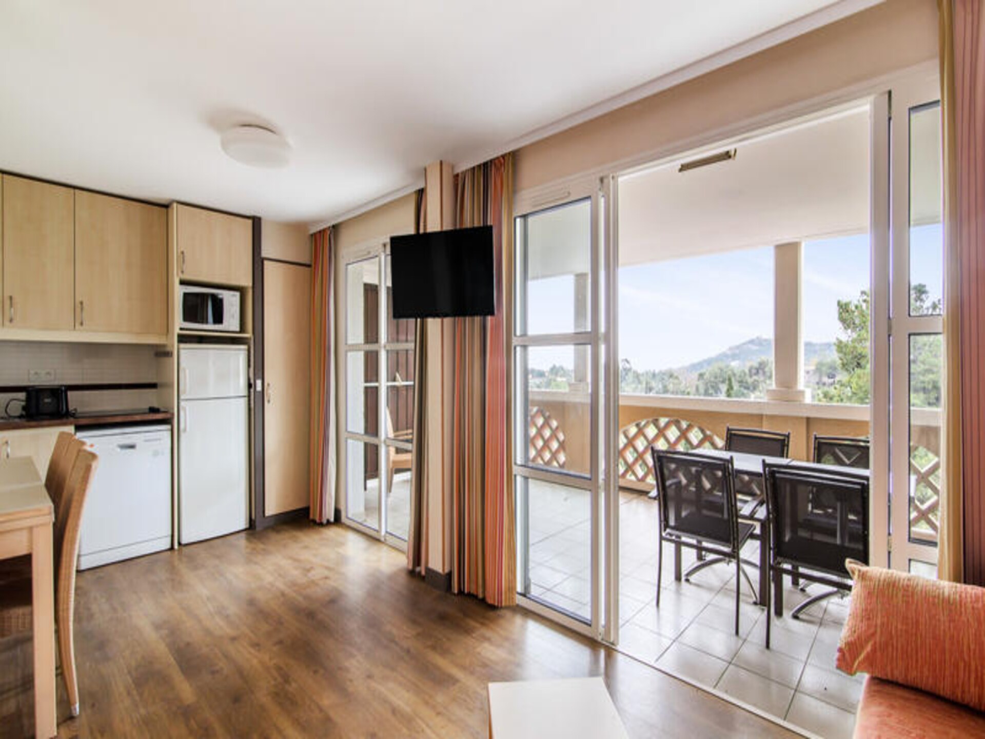 Licht appartement met zeezicht en terras nabij strand van Agay - foto 16