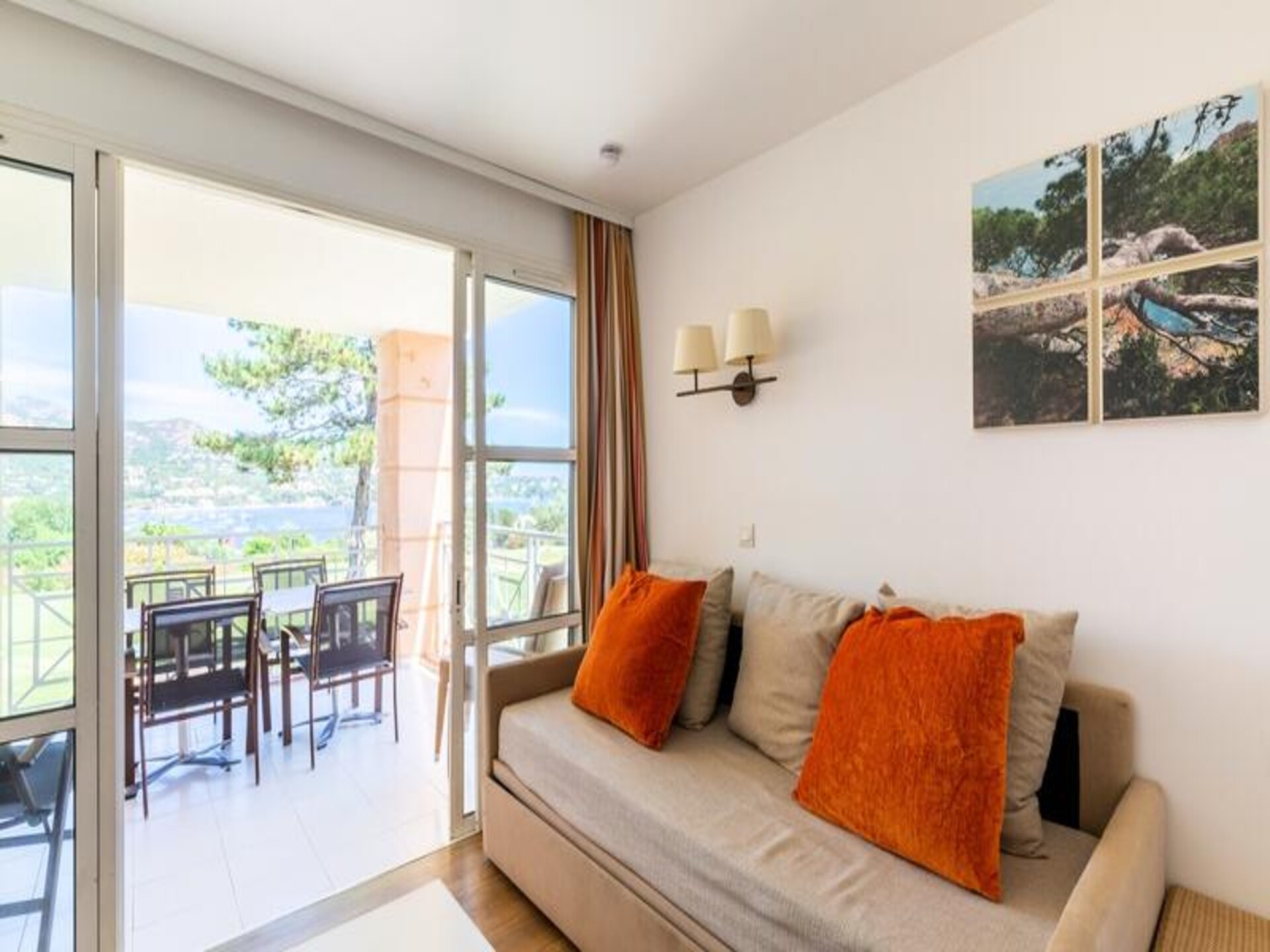 Licht appartement met airco, terras & zeezicht nabij strand Saint-Raphaël - foto 16