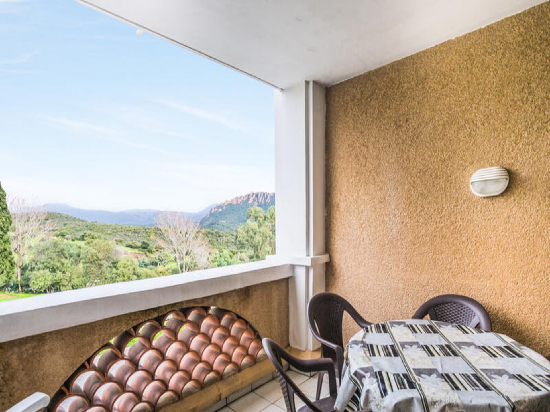 Knus appartement in Cap Esterel met bergzicht, op 1 km van strand - foto 22