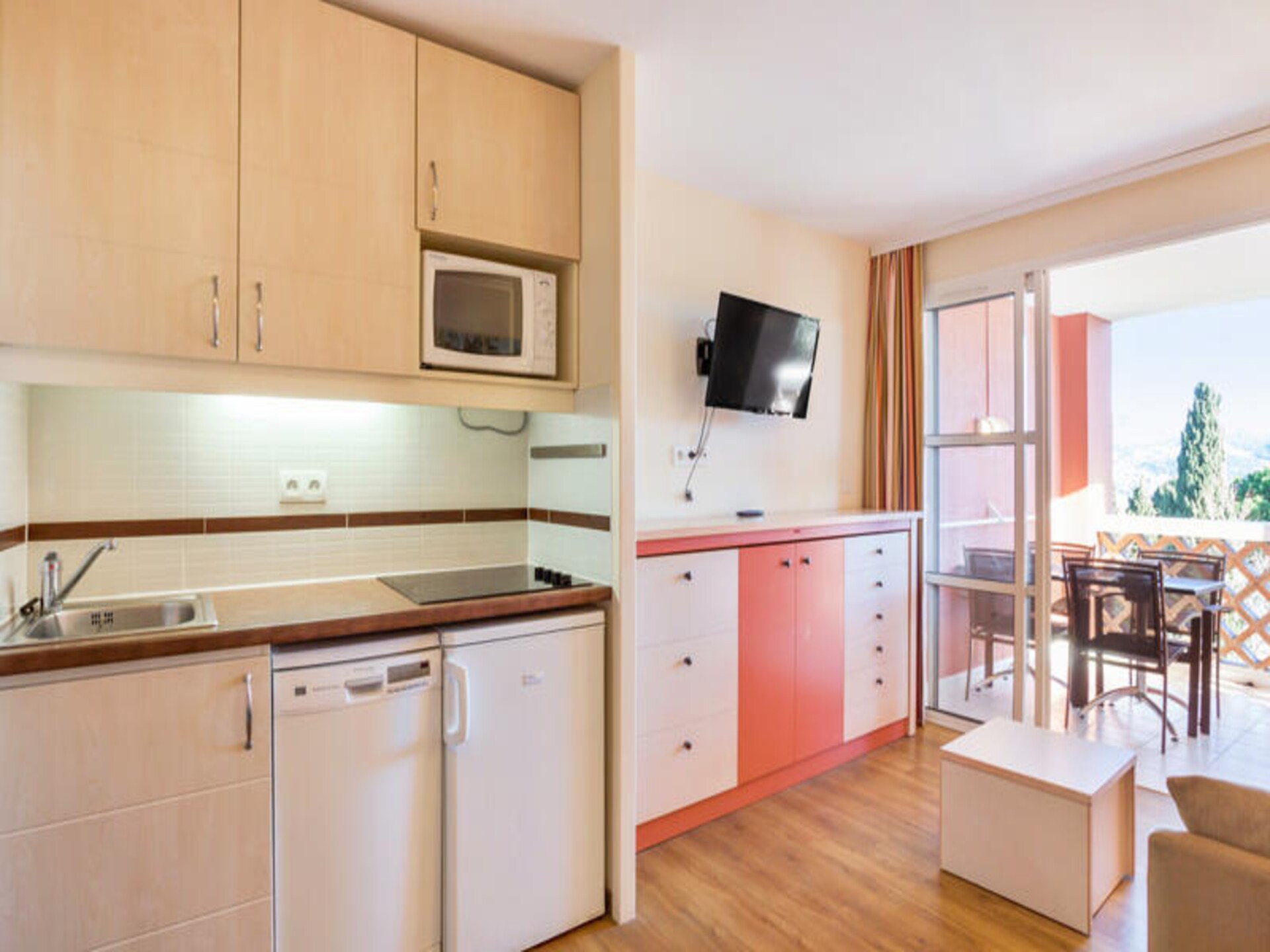 Appartement 5p met balkon en uitzicht in Cap Esterel, vlakbij strand - foto 16