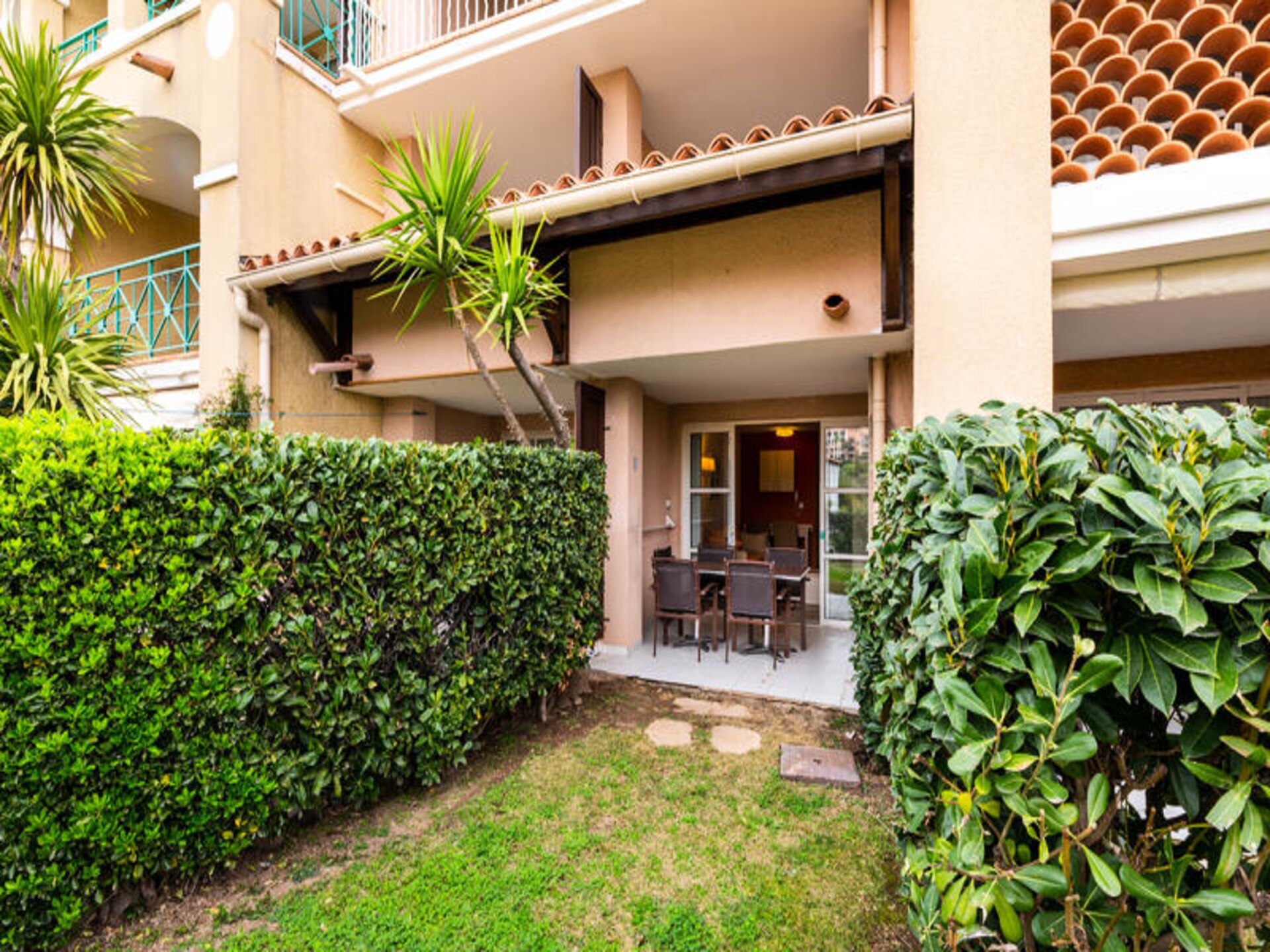 Knus appartement in Saint-Raphaël met tuin, vlakbij strand en dorp - foto 14