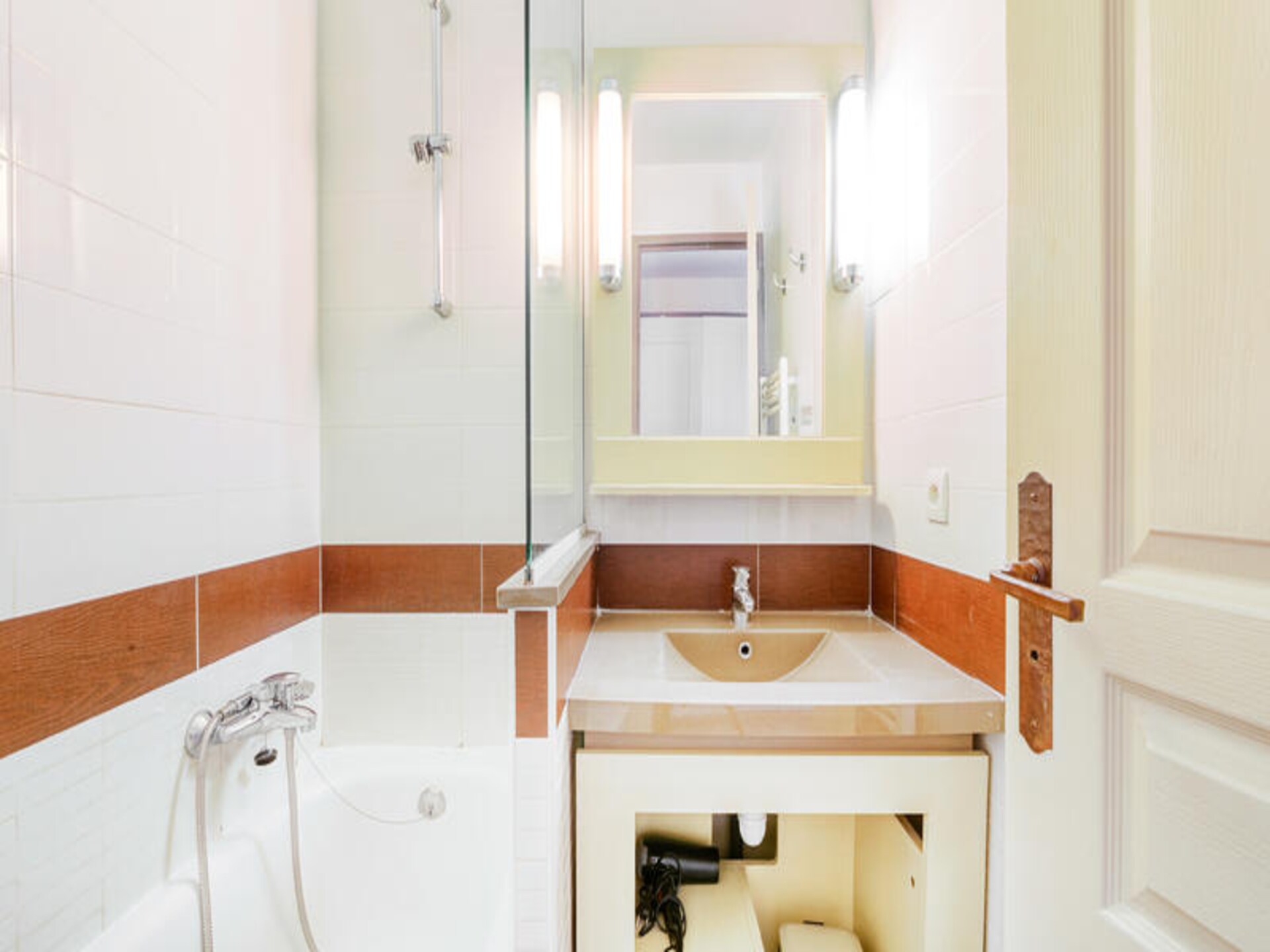 Knus appartement met zeezicht en zwembaden in Saint-Raphaël - foto 23