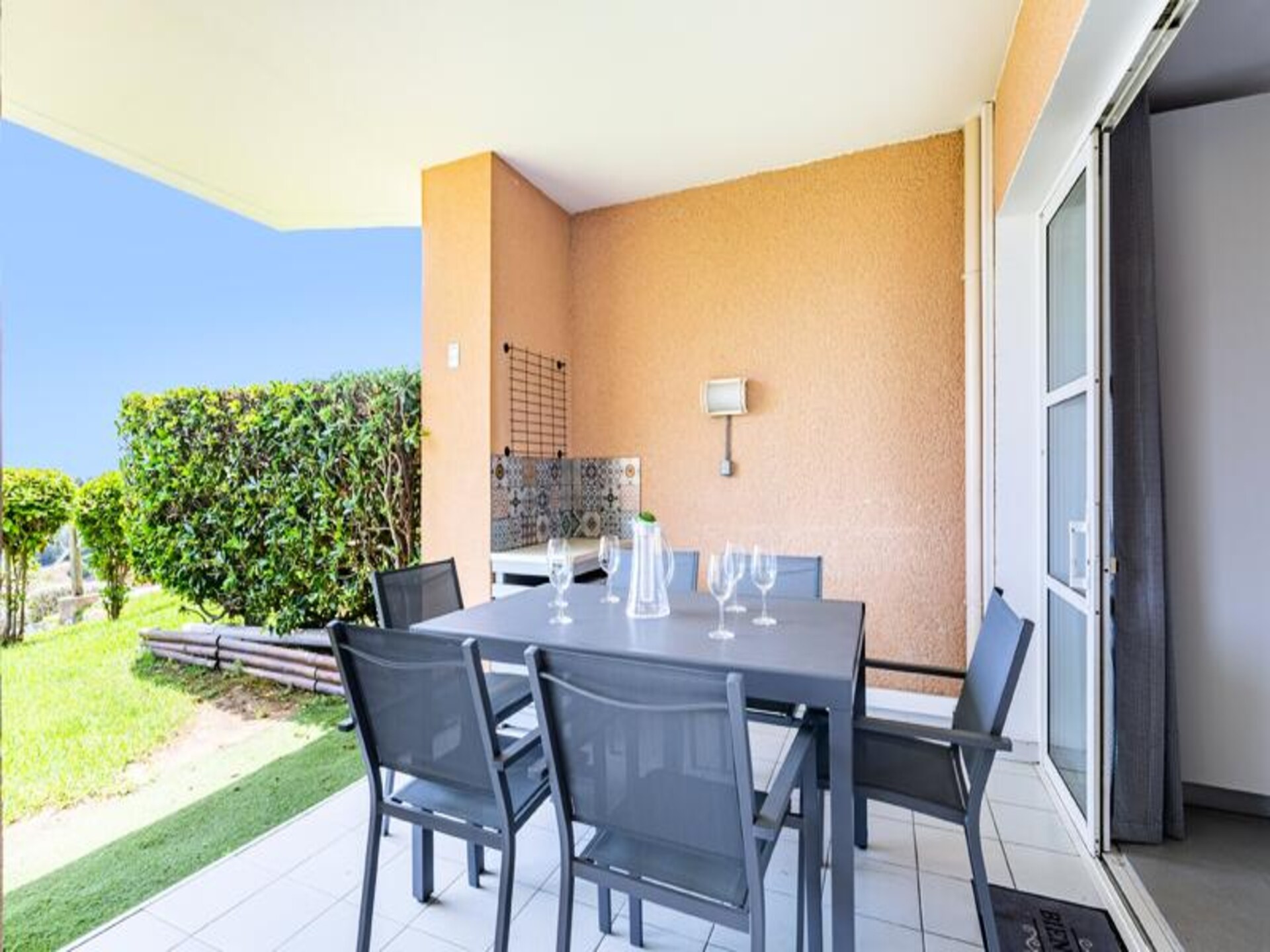 Knus appartement met tuin en zeezicht in Saint-Raphaël, vlakbij strand - foto 25