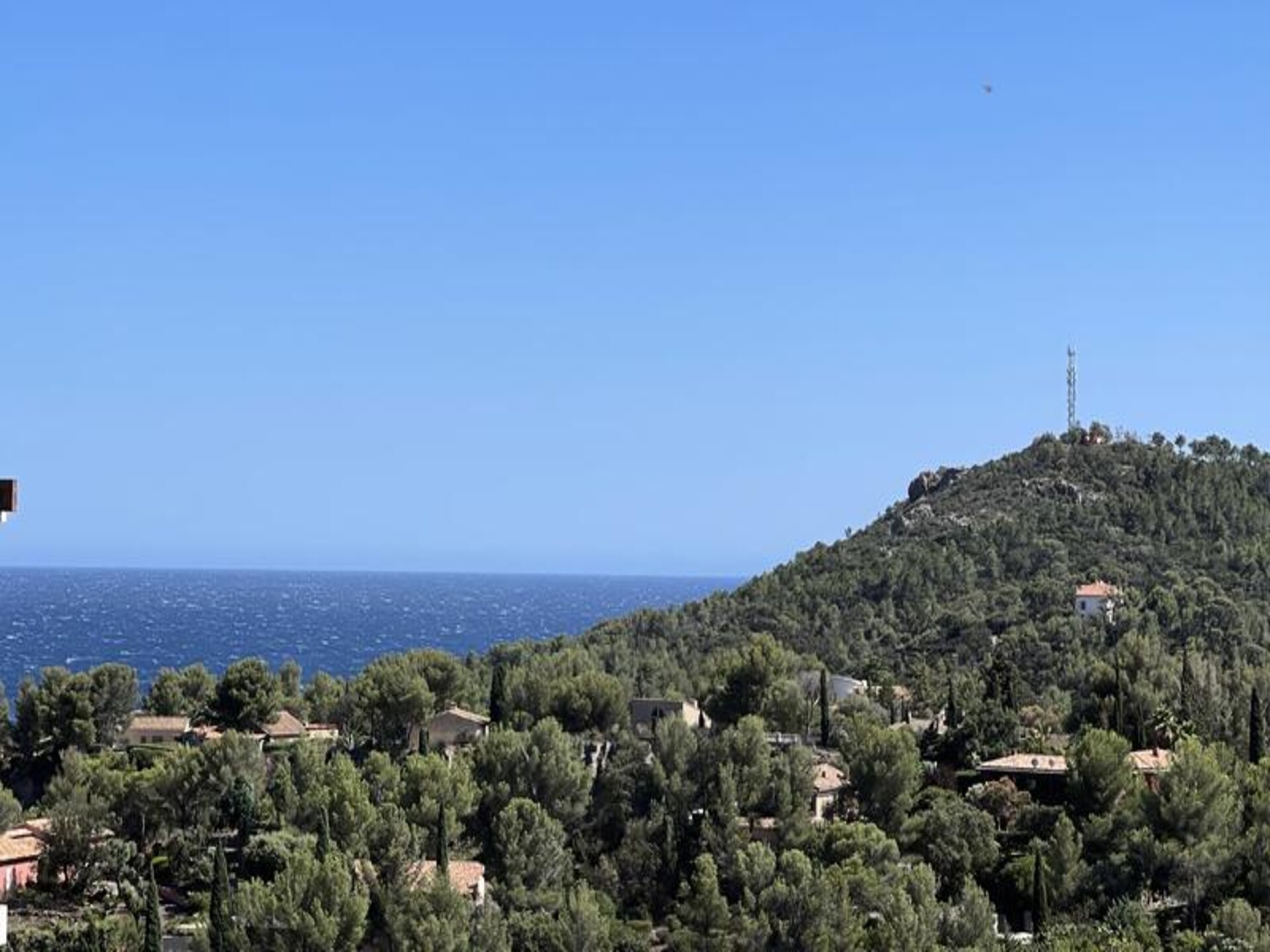 Knus appartement in Cap Esterel met zeezicht en tuin, vlakbij strand - foto 19