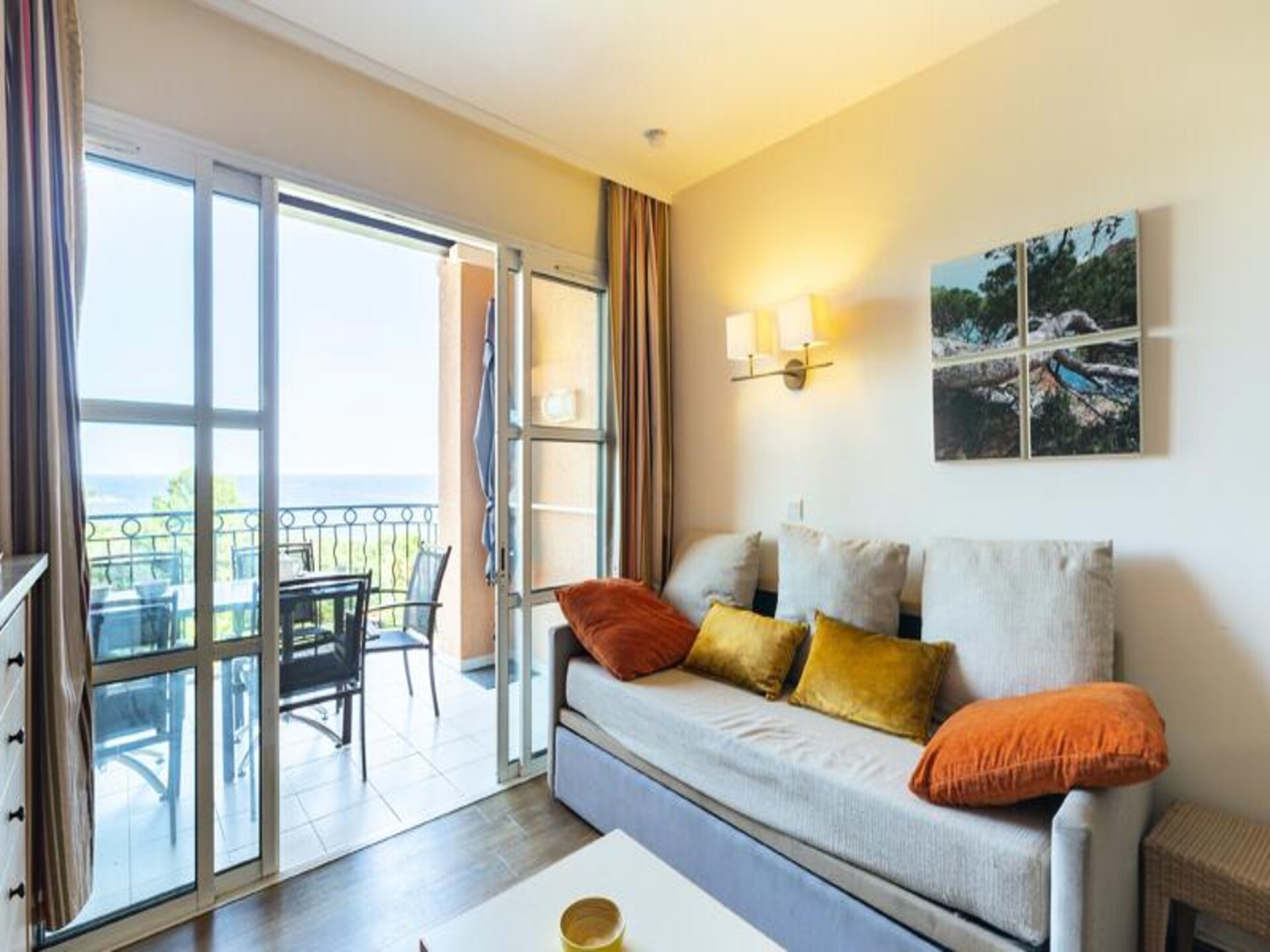 Zonnig appartement met zeezicht en tuin nabij strand Saint-Raphaël - foto 16