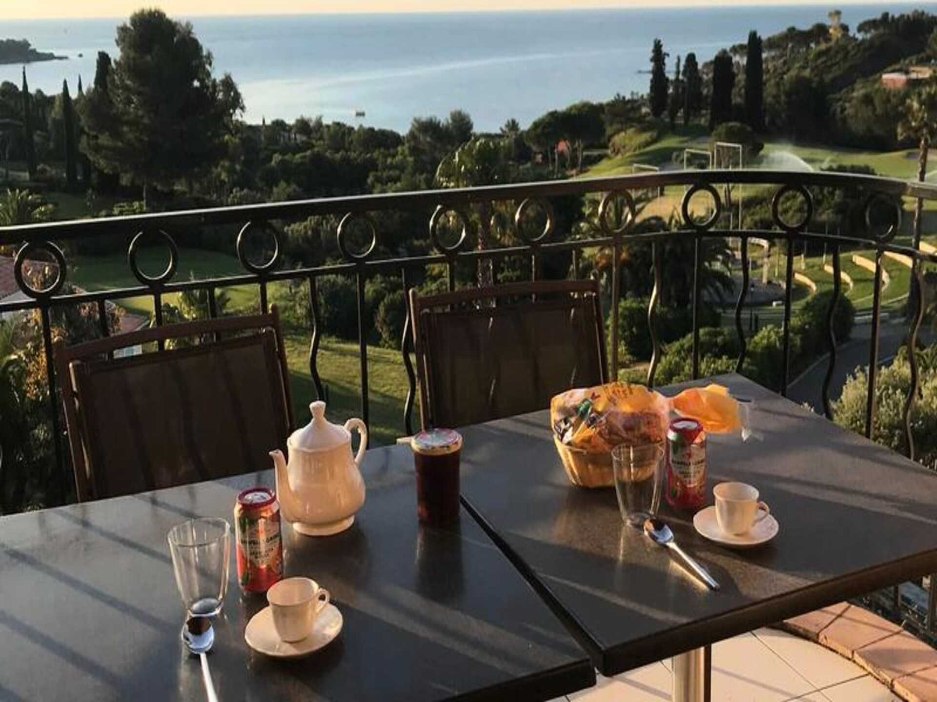 Zonnig appartement met zeezicht en tuin nabij strand Saint-Raphaël - foto 28