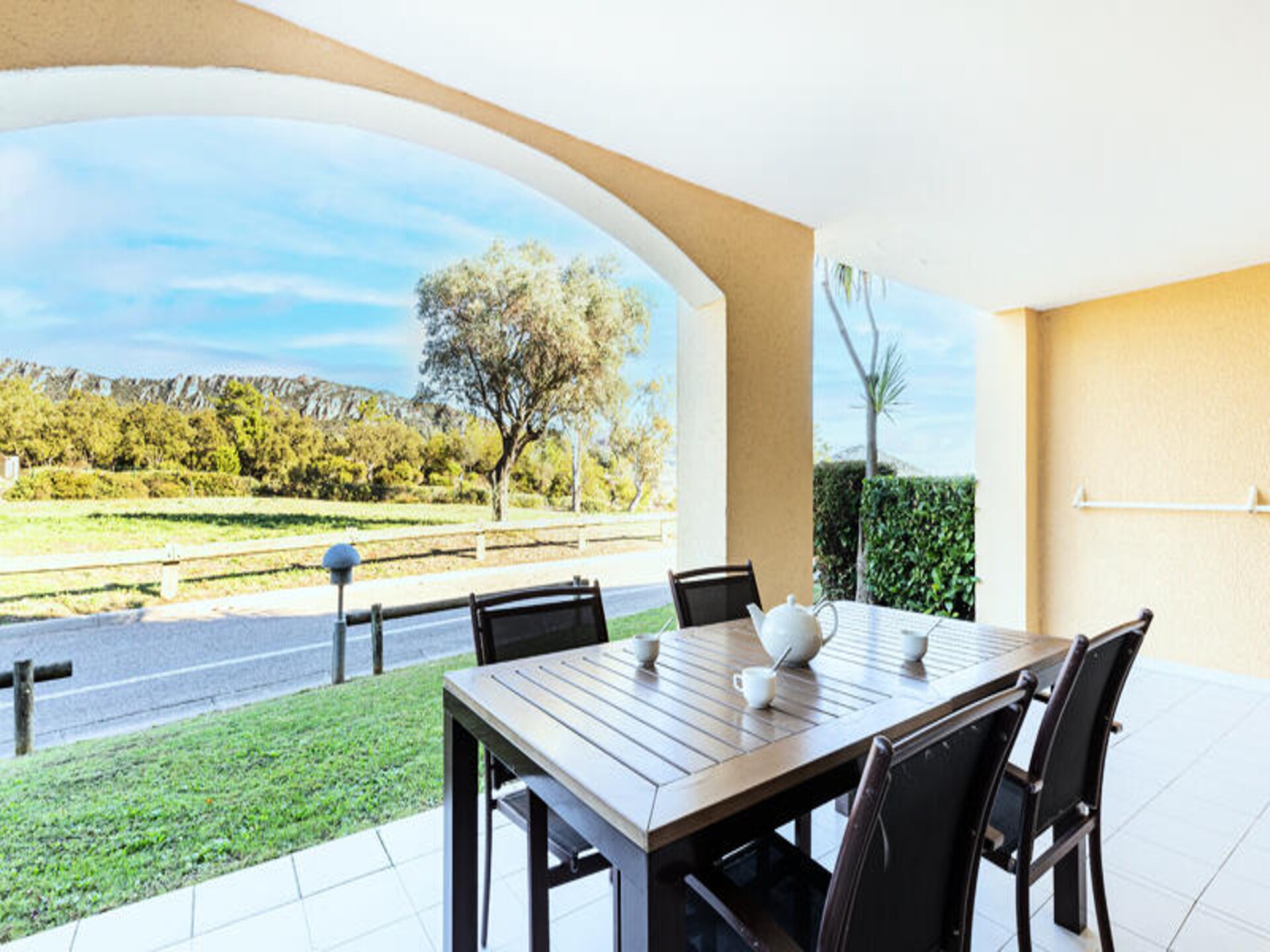 Knus appartement in Cap Esterel met overdekt terras en uitzicht op de bergen - foto 23