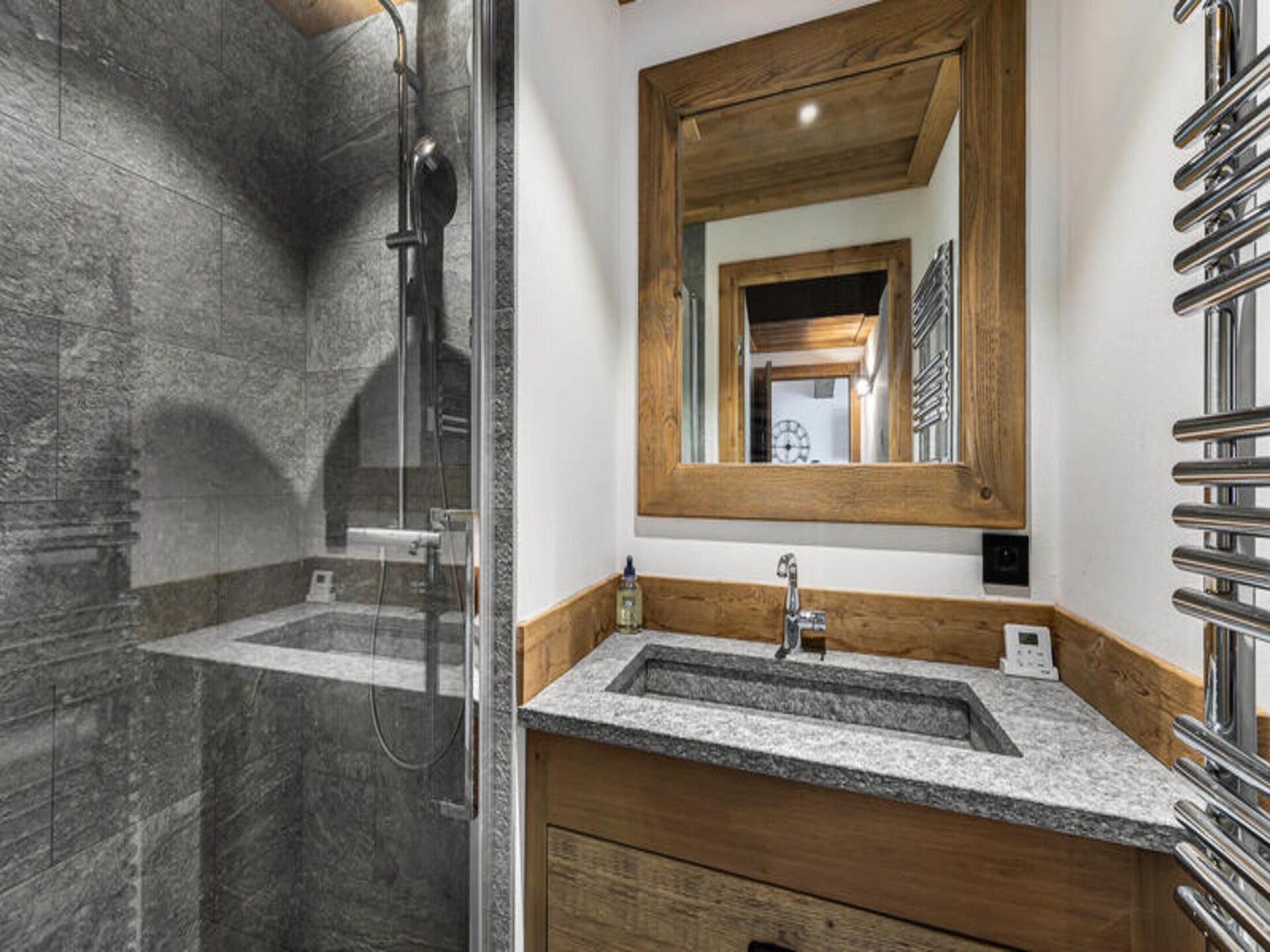 Ruim duplexappartement met hamam op 100m van de piste in Courchevel Le Praz - foto 20