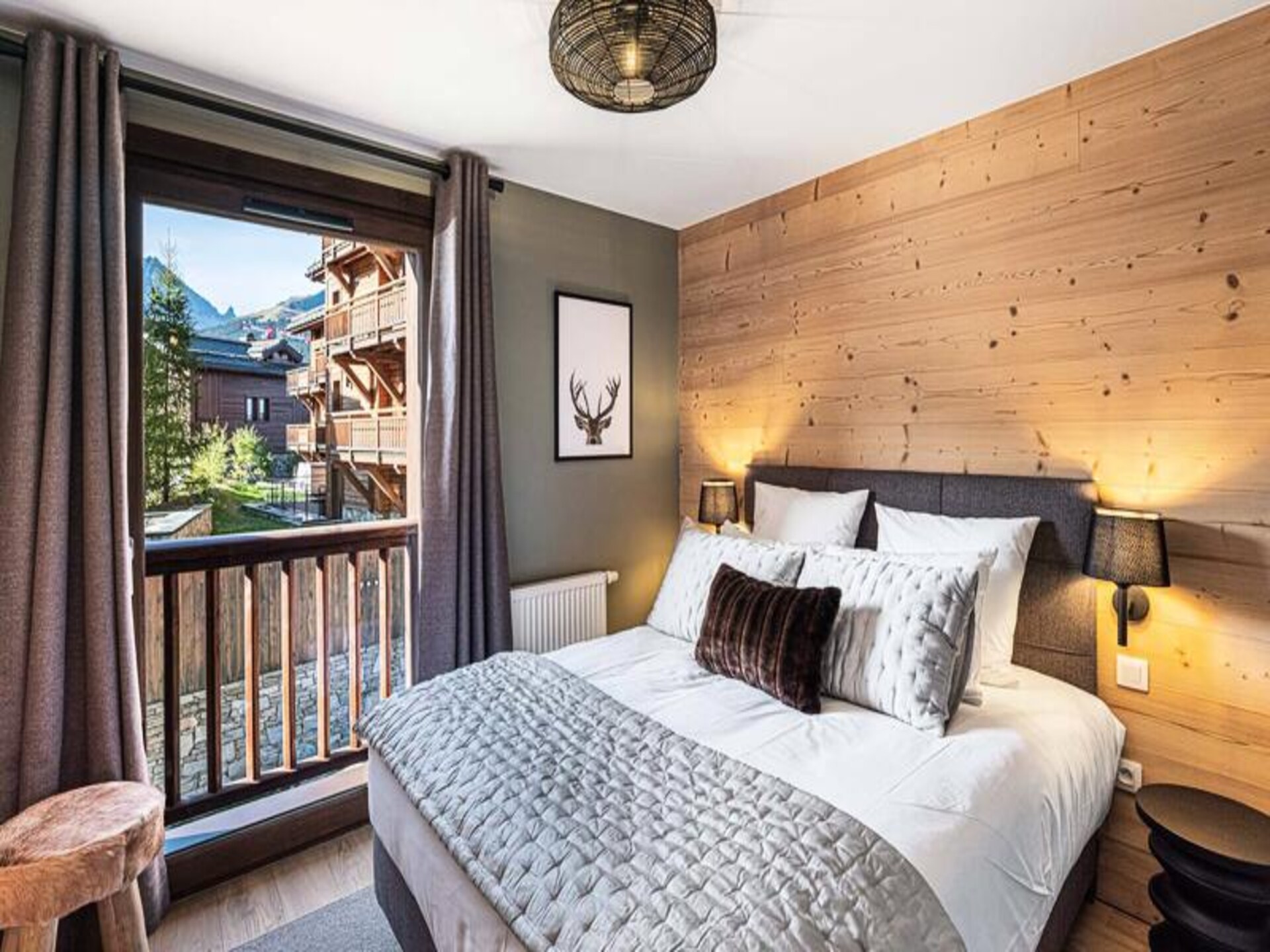Luxe halfvrijstaand chalet voor 8 personen met sauna, vlakbij de Ariondaz-gondel - foto 14