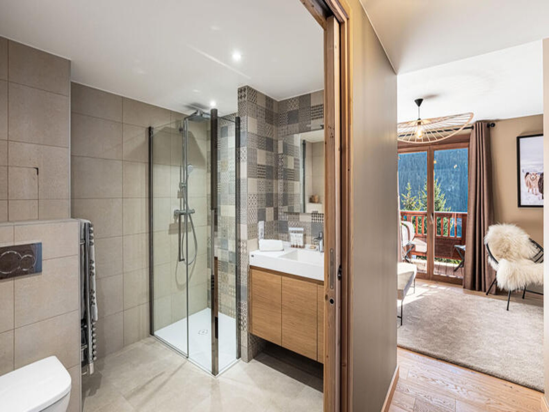 Luxe halfvrijstaand chalet voor 8 personen met sauna, vlakbij de Ariondaz-gondel - foto 16