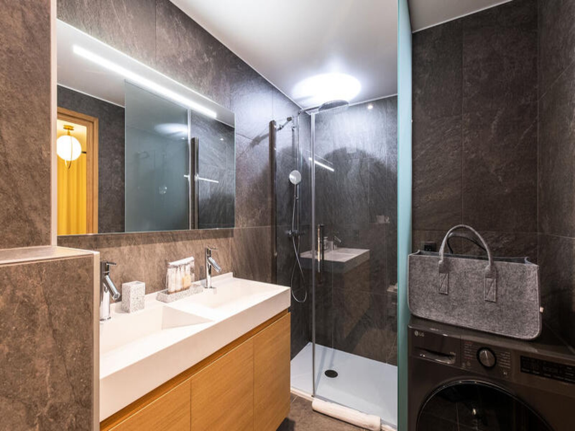 Riant appartement op de berg begane grond met 3 suites vlakbij de gondel - foto 16