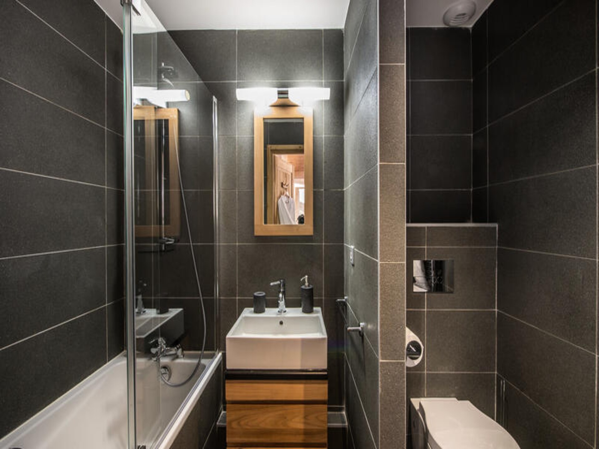 Ruim duplexappartement voor 8 personen op 150m van de piste in Courchevel - foto 16