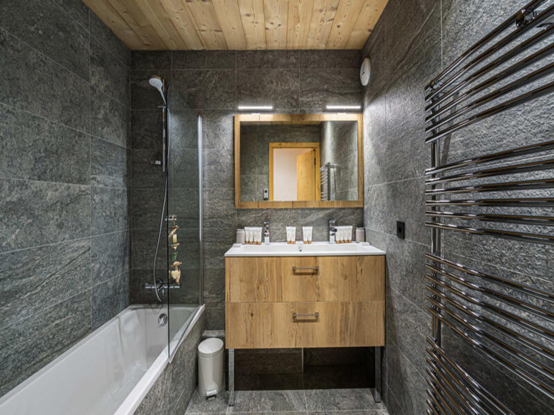 Appartement op 100m van de piste in Courchevel Moriond, 6 personen - foto 15