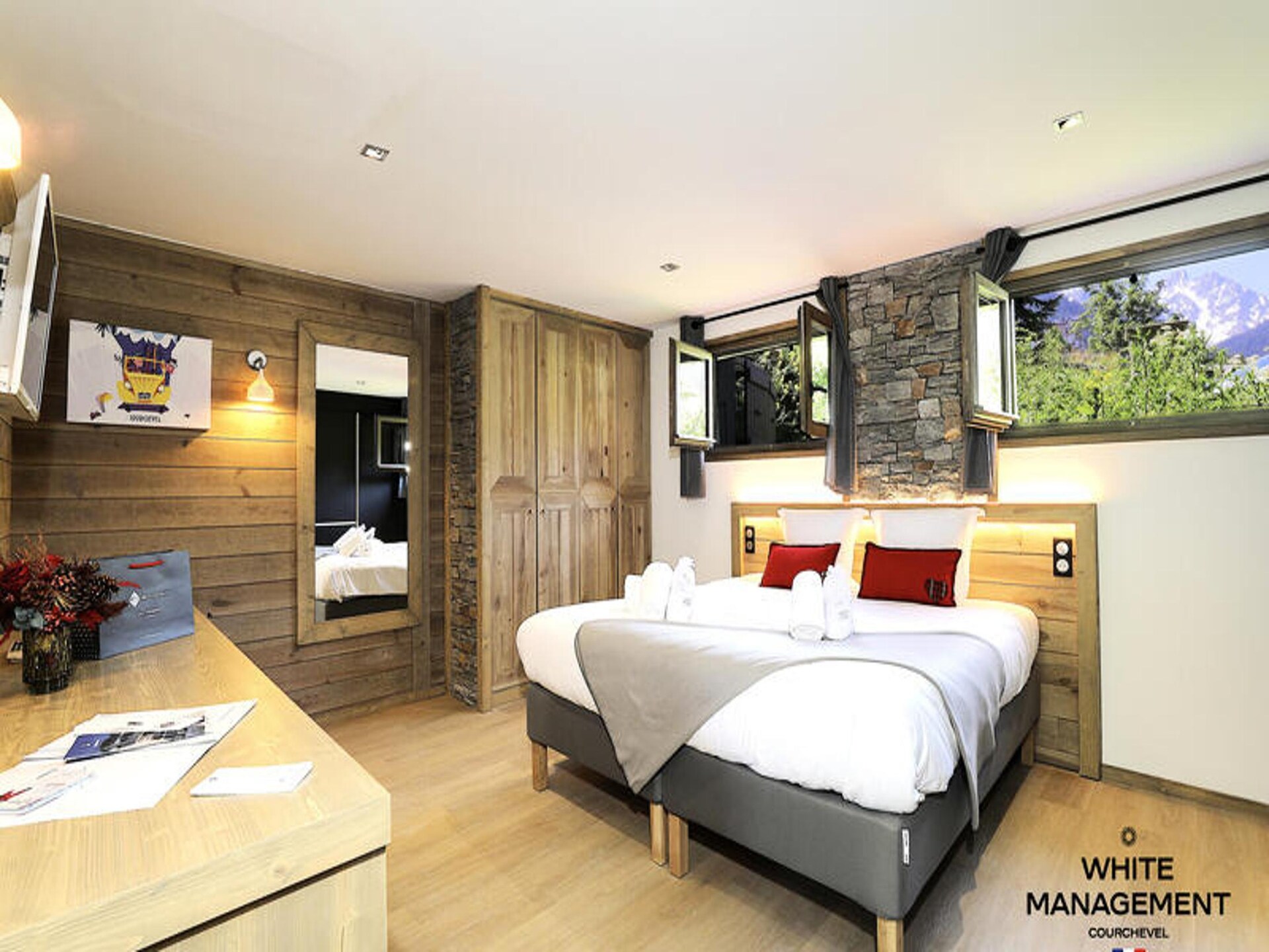 Gerenoveerd chalet-appartement voor 10 personen, 400m van de lift in Courchevel - foto 17