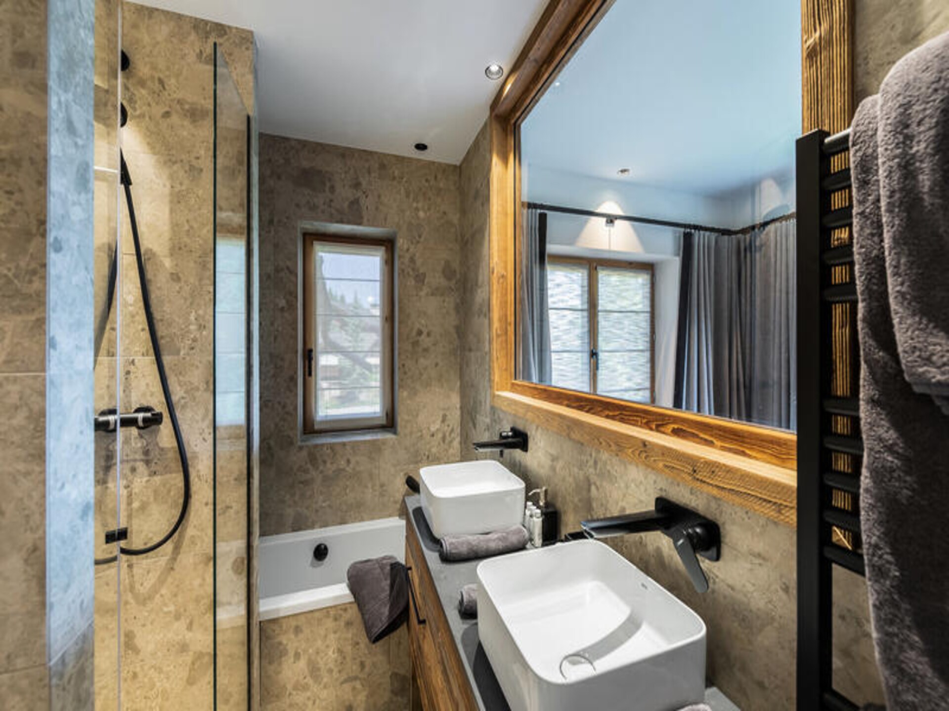 Luxe appartement in Courchevel met 3 slaapkamers en ski-in mogelijkheid - foto 13