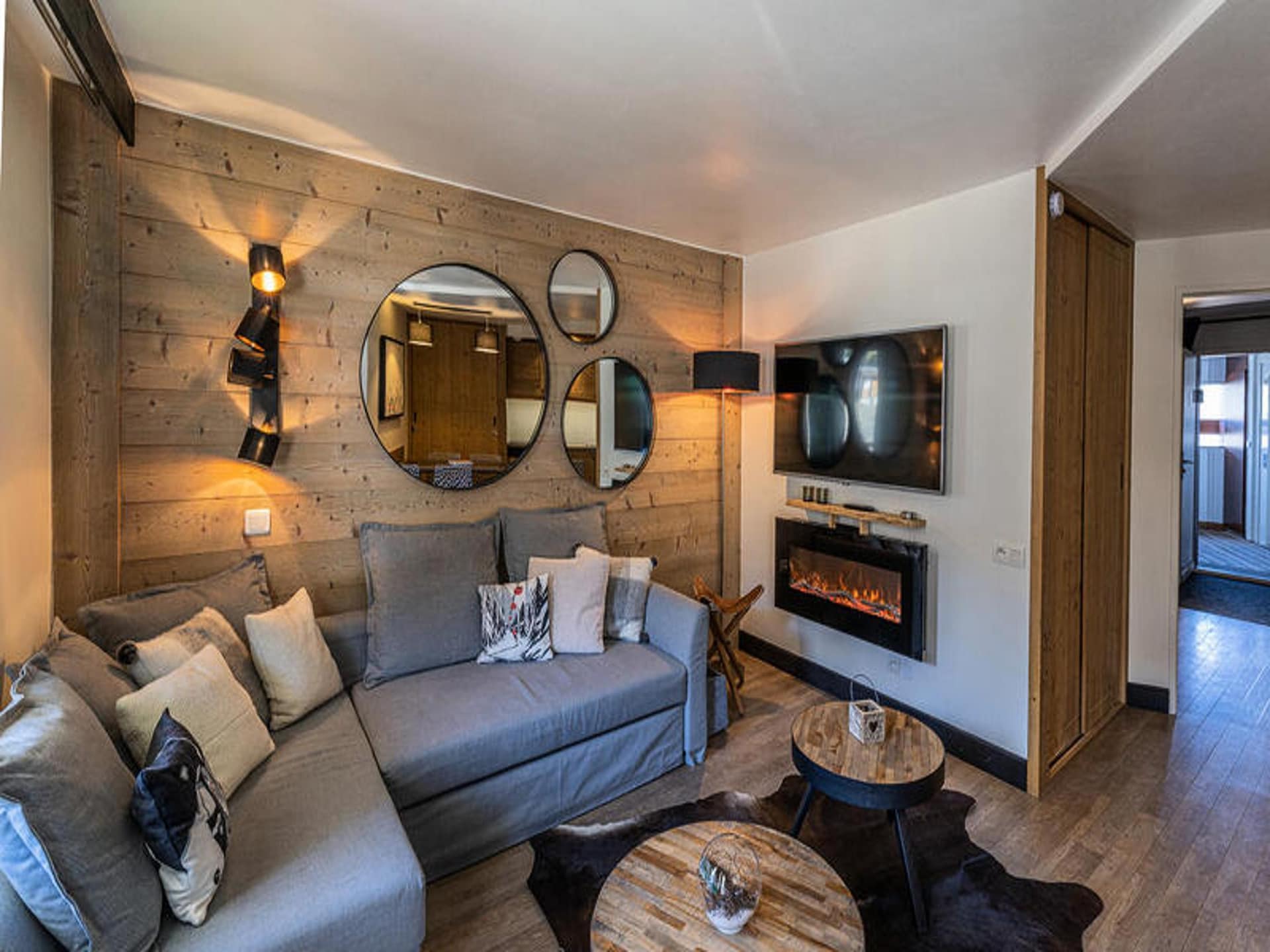 Knus appartement aan de piste in La Tania, 4 personen - foto 1