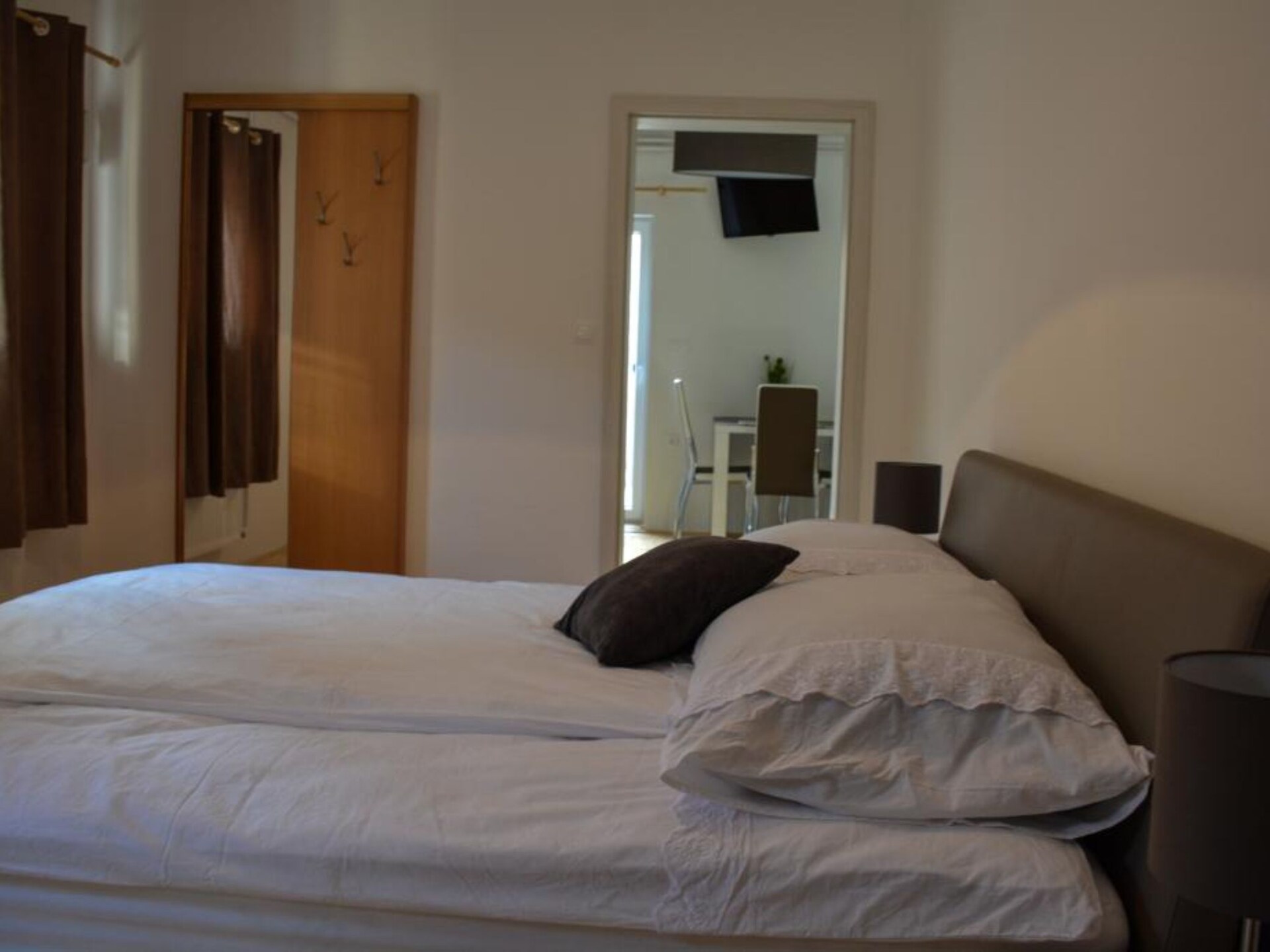 Rustiek appartement in Brežice met rivierzicht en paardrijmogelijkheden - foto 15