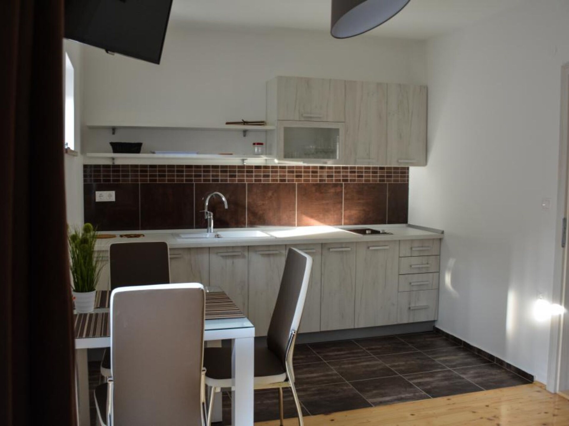 Rustiek appartement in Brežice met rivierzicht en paardrijmogelijkheden - foto 7