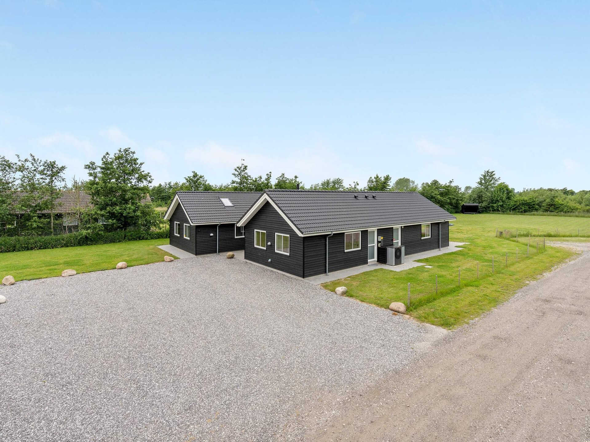 Op 900 m van zee: luxe vakantiehuis in Idestrup voor 16 personen - foto 12