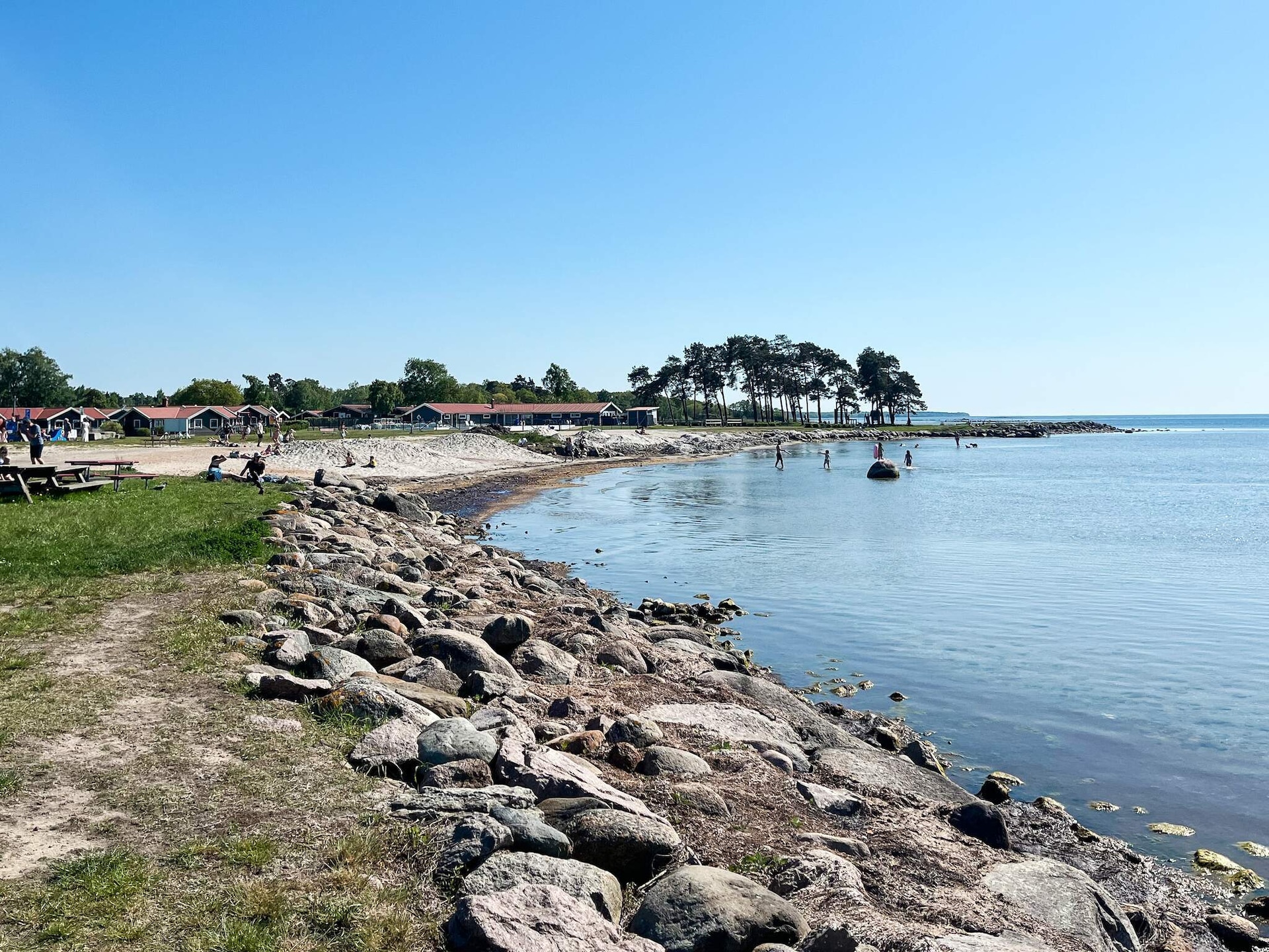 Rustgevend vakantiehuis in het bos van Färjestaden, Öland - foto 13