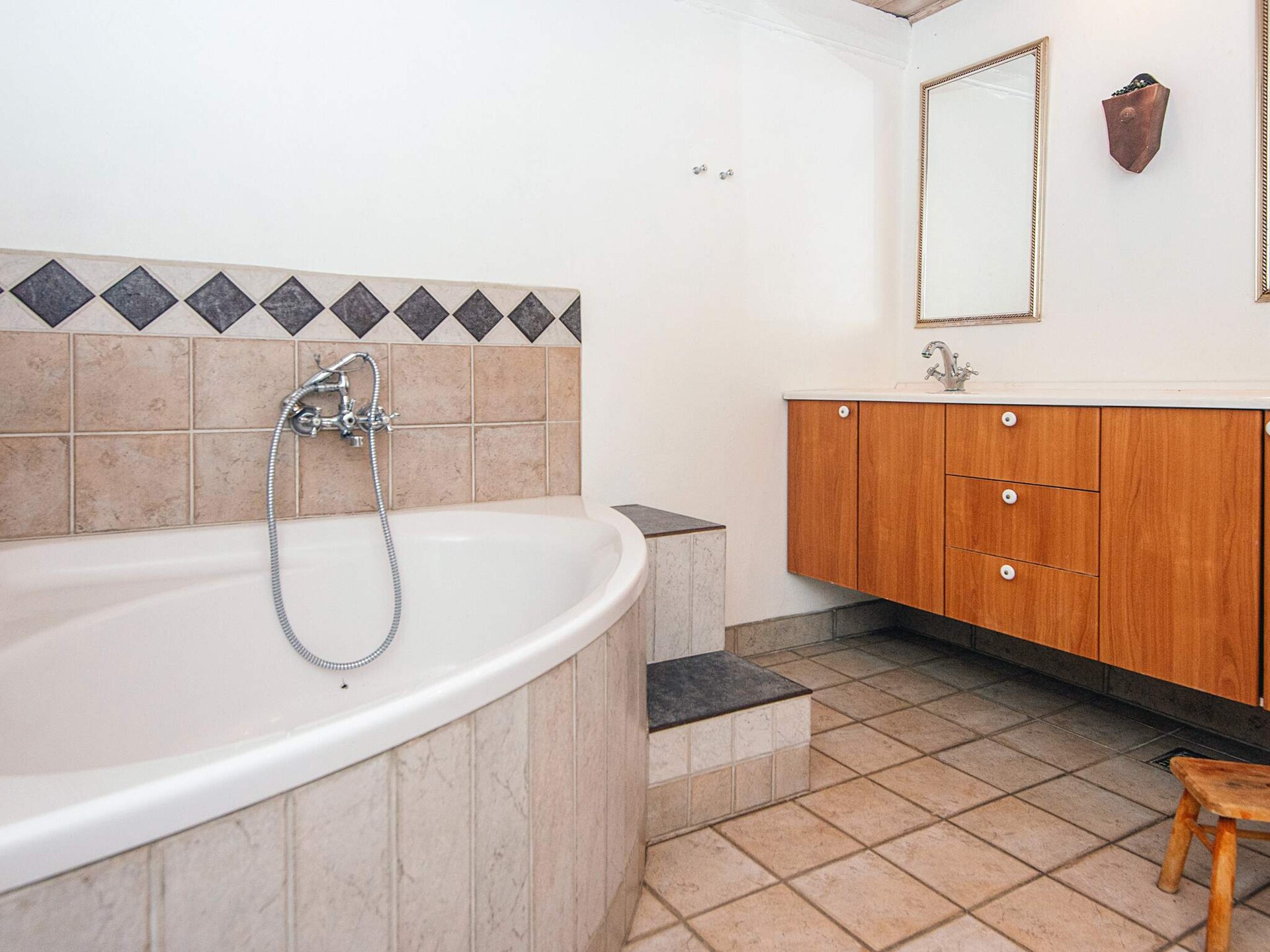 Gerenoveerde boerderij met privé-spa en zeezicht op 230 meter - foto 55