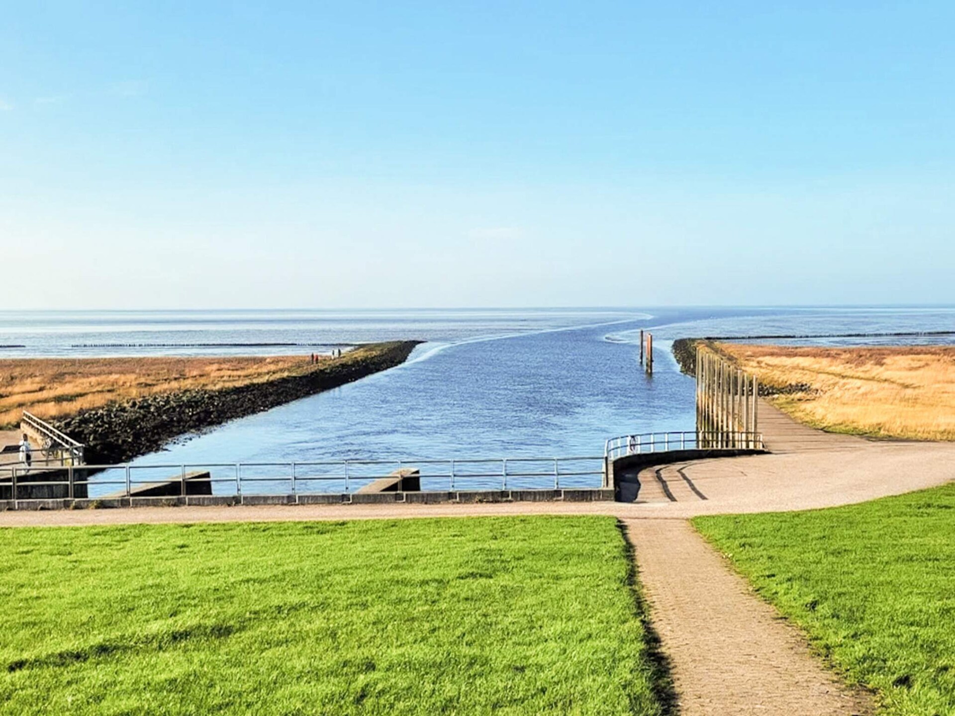 Gerenoveerde boerderij met privé-spa en zeezicht op 230 meter - foto 8